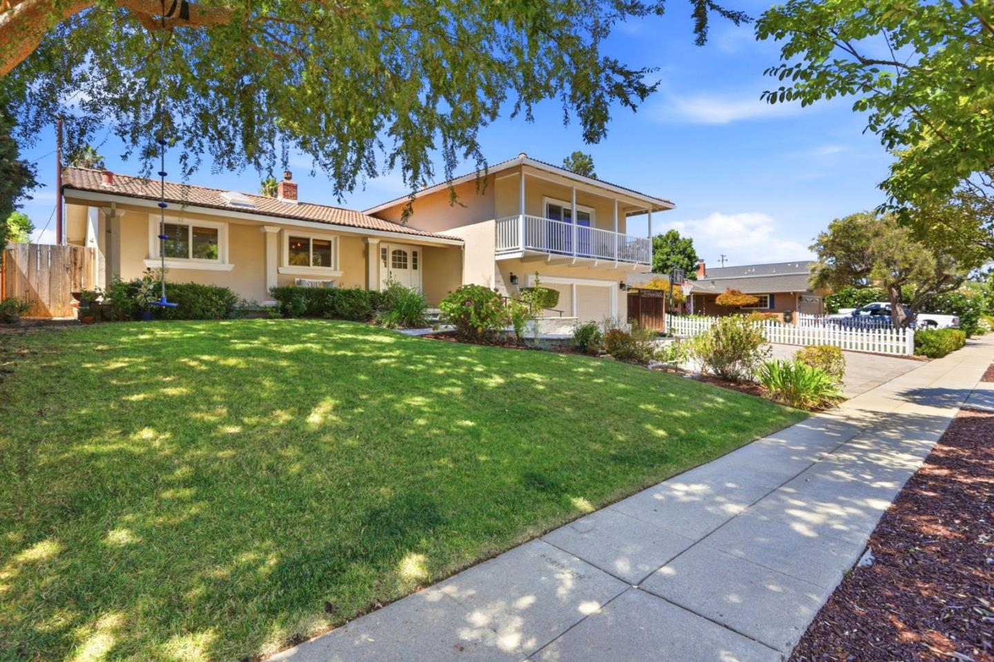 6463 Camelia DR