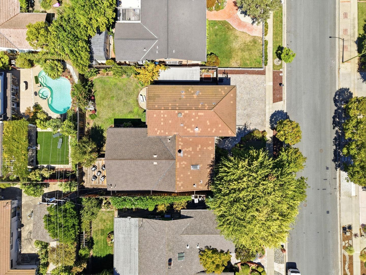 6463 Camelia DR