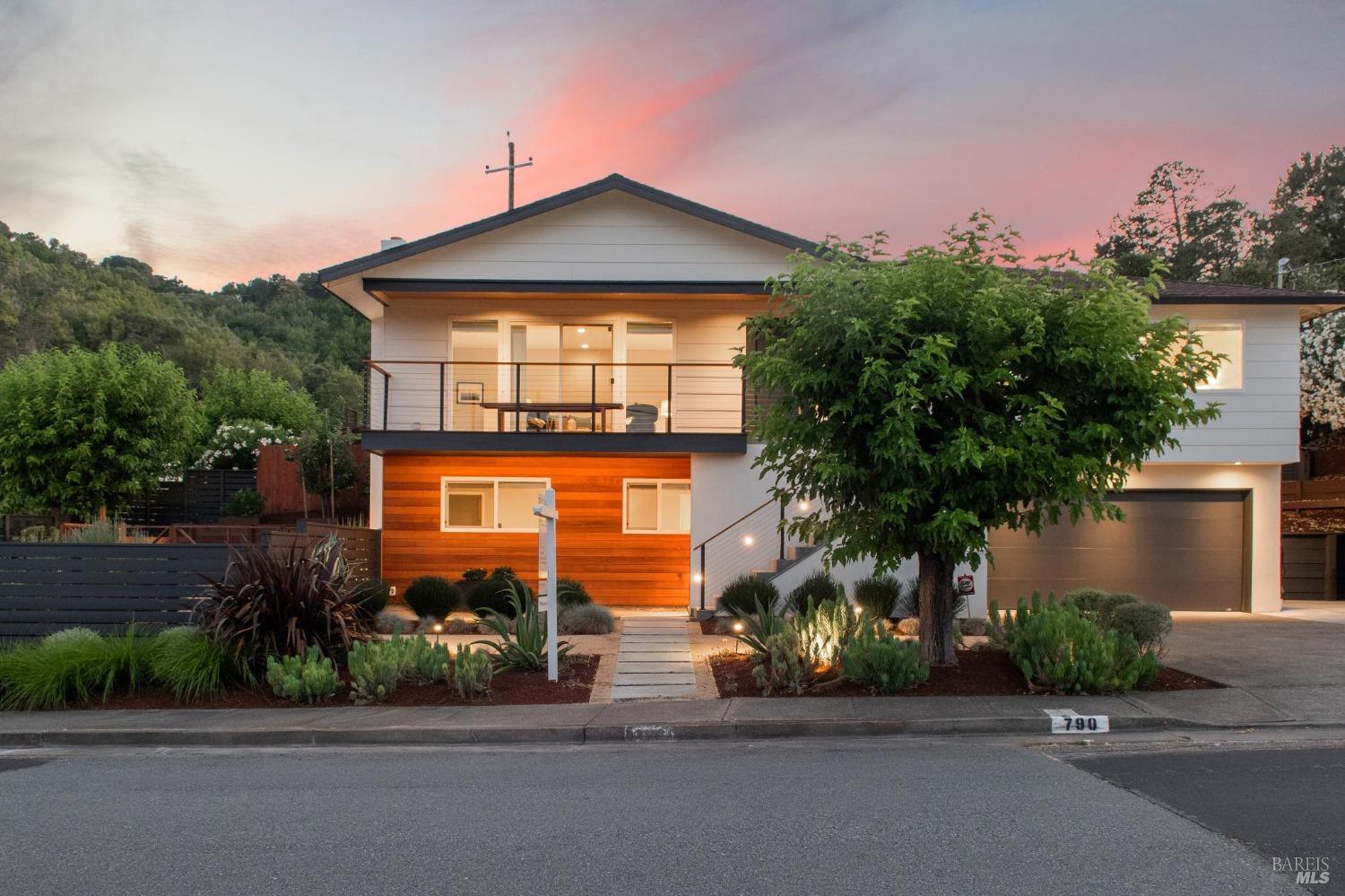 790 Tamarack Drive