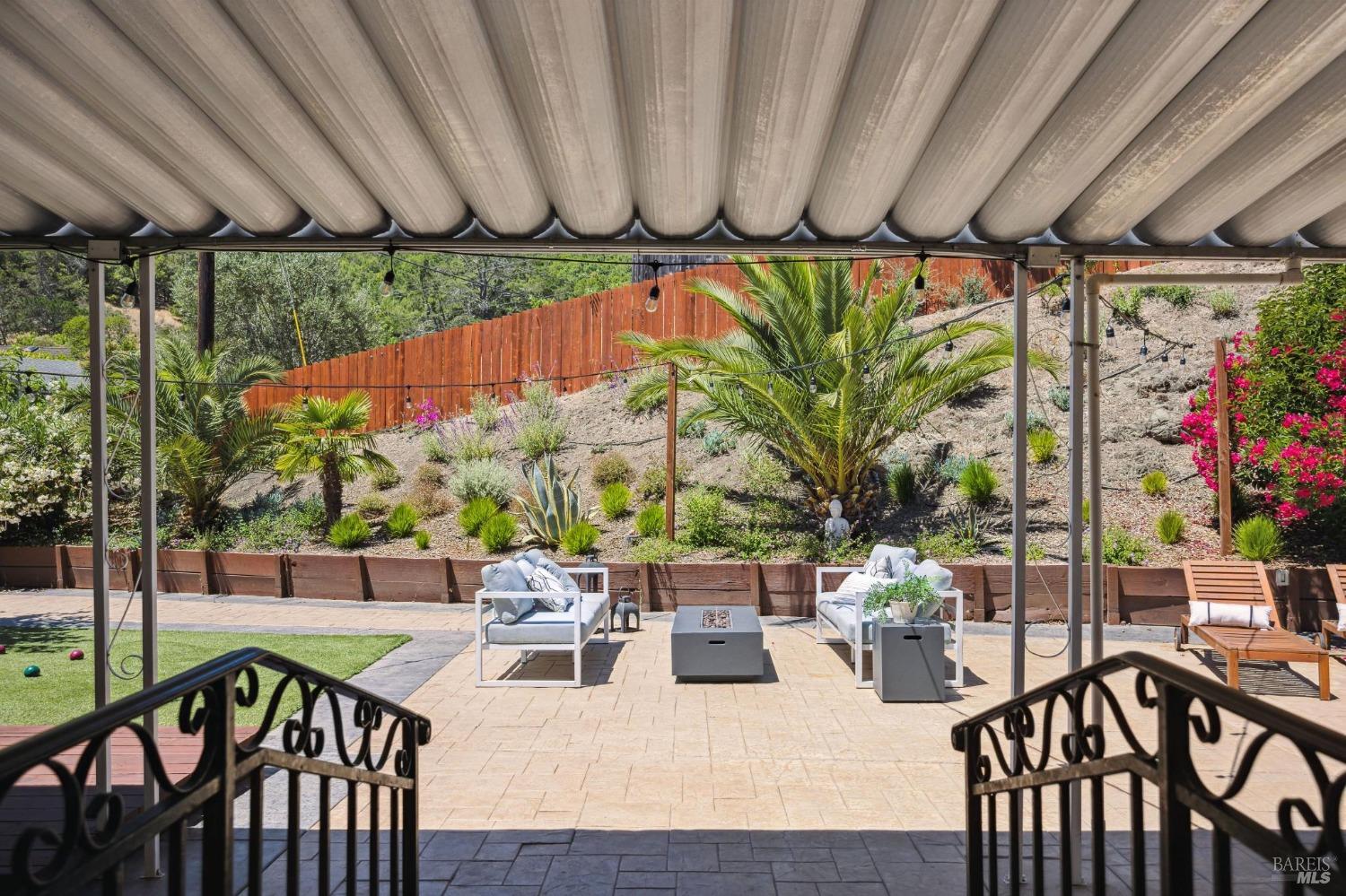 790 Tamarack Drive