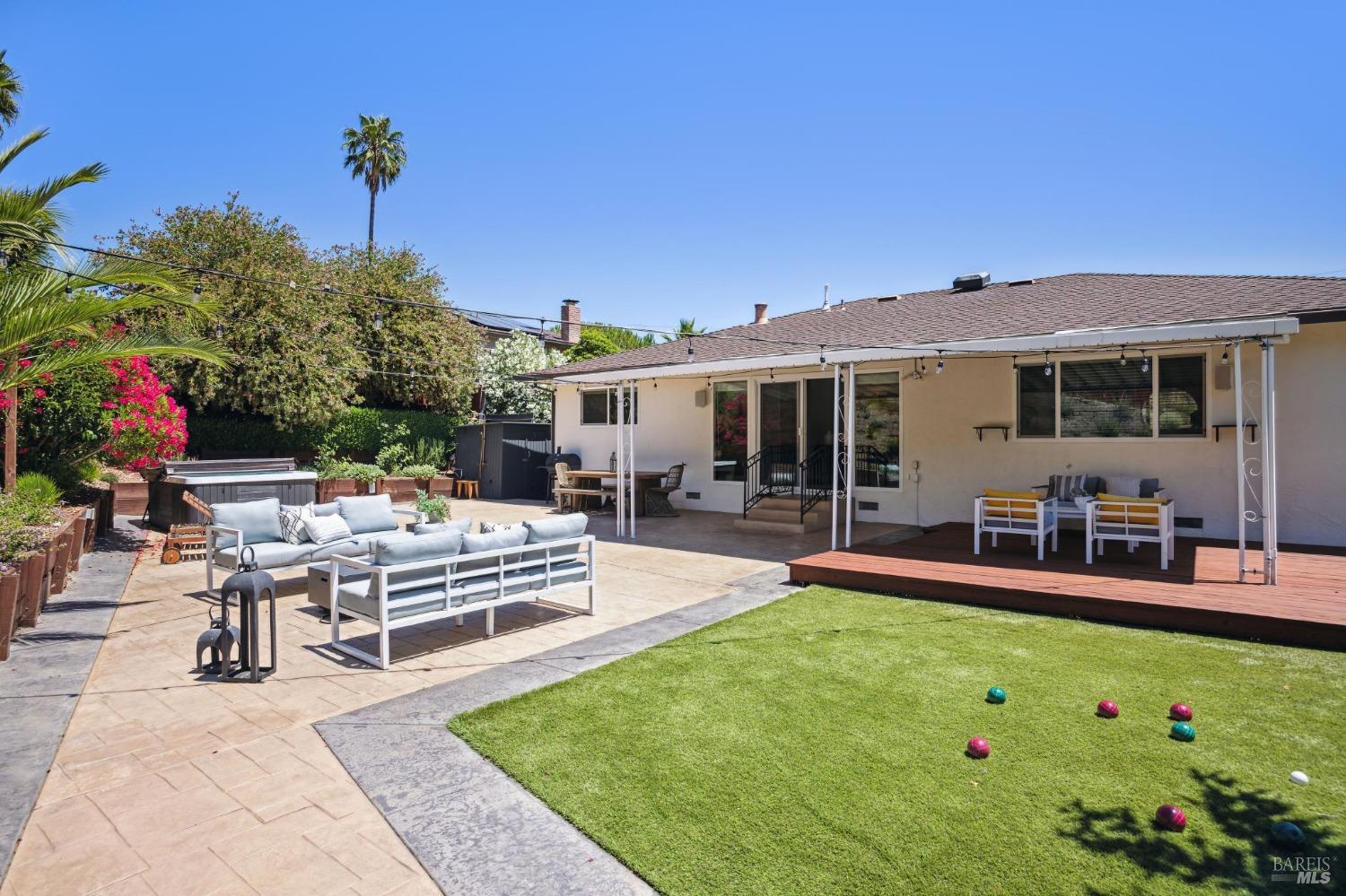 790 Tamarack Drive