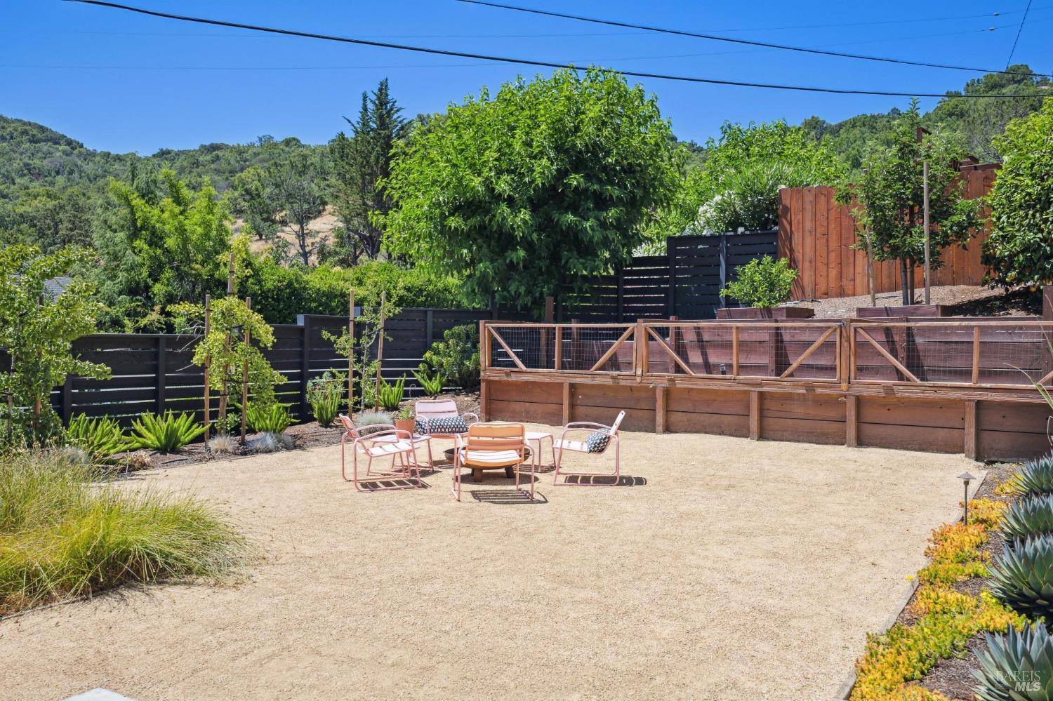 790 Tamarack Drive
