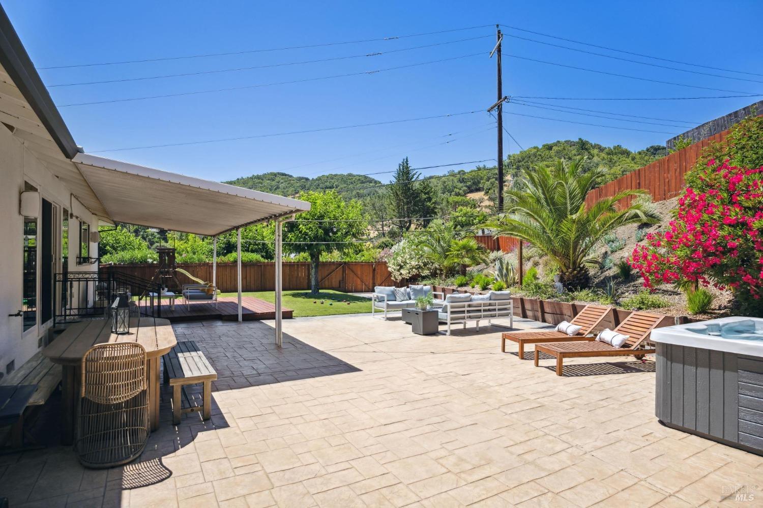 790 Tamarack Drive
