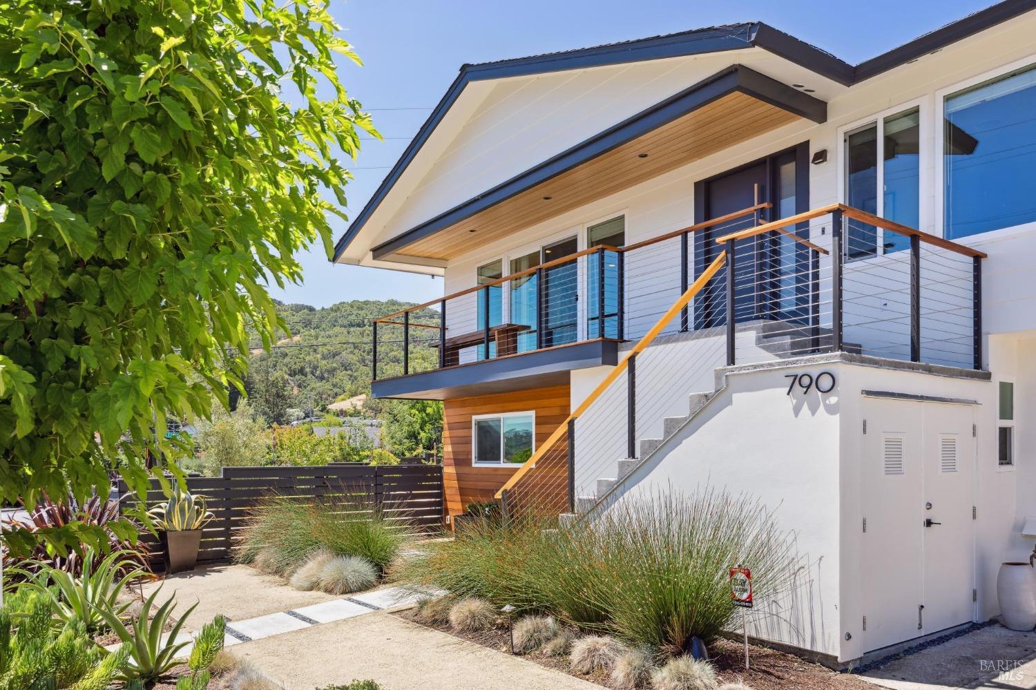 790 Tamarack Drive