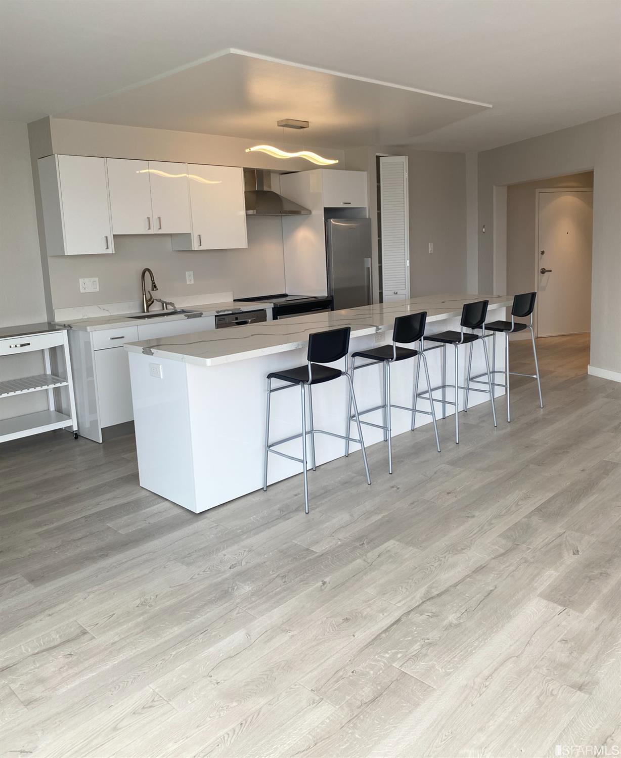1200 Gough Street Unit: 19E