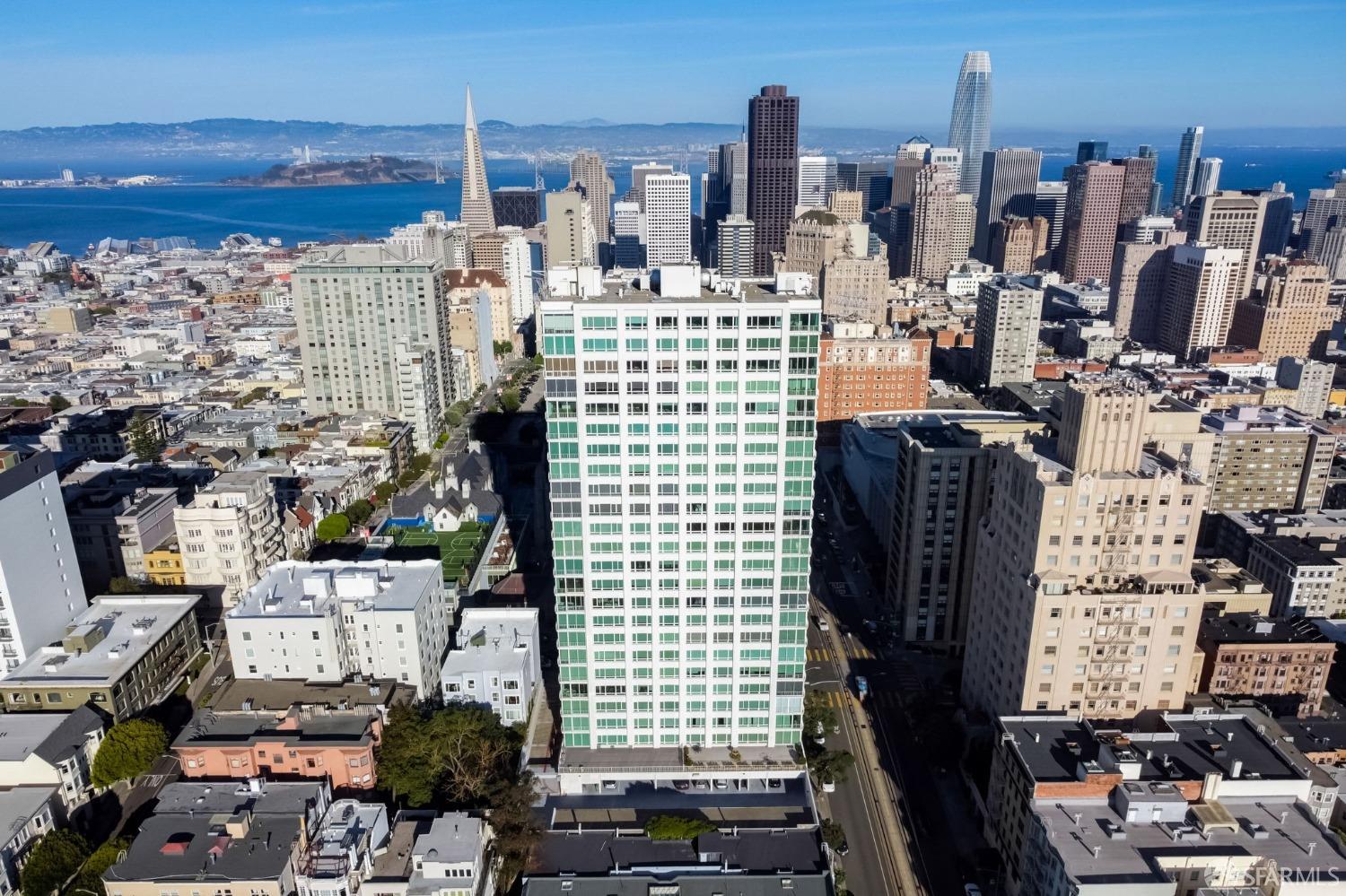 1200 California Street Unit: 11A