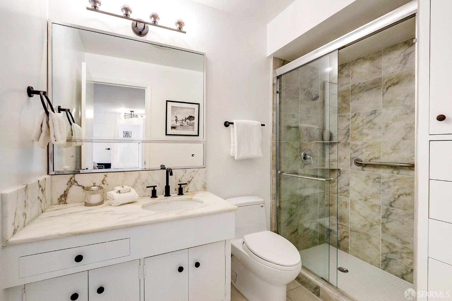 1200 California Street Unit: 11A