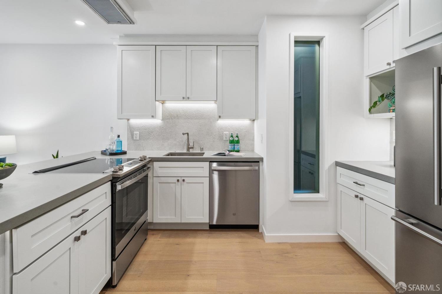 136 Parnassus Avenue # 4