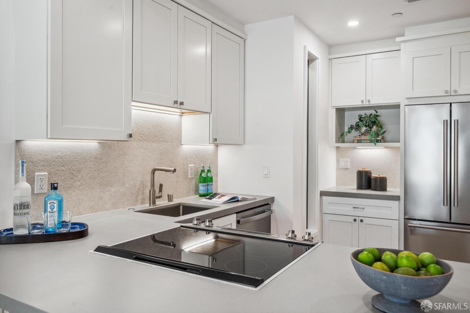 136 Parnassus Avenue # 4