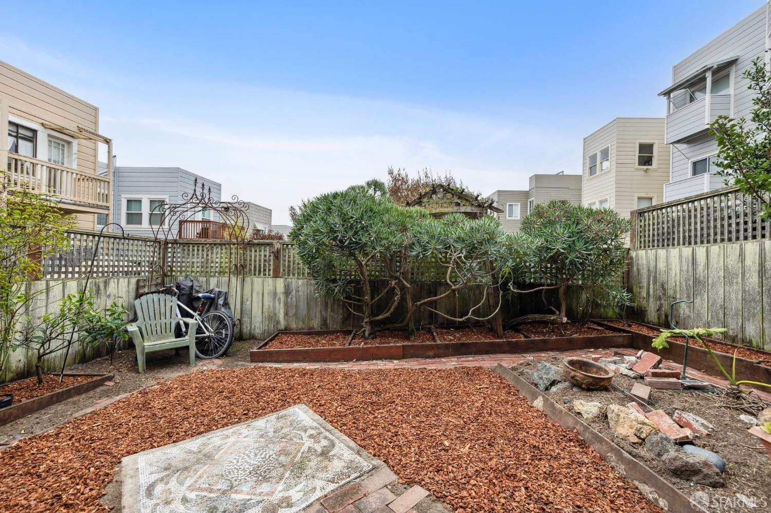 4526 Fulton Street