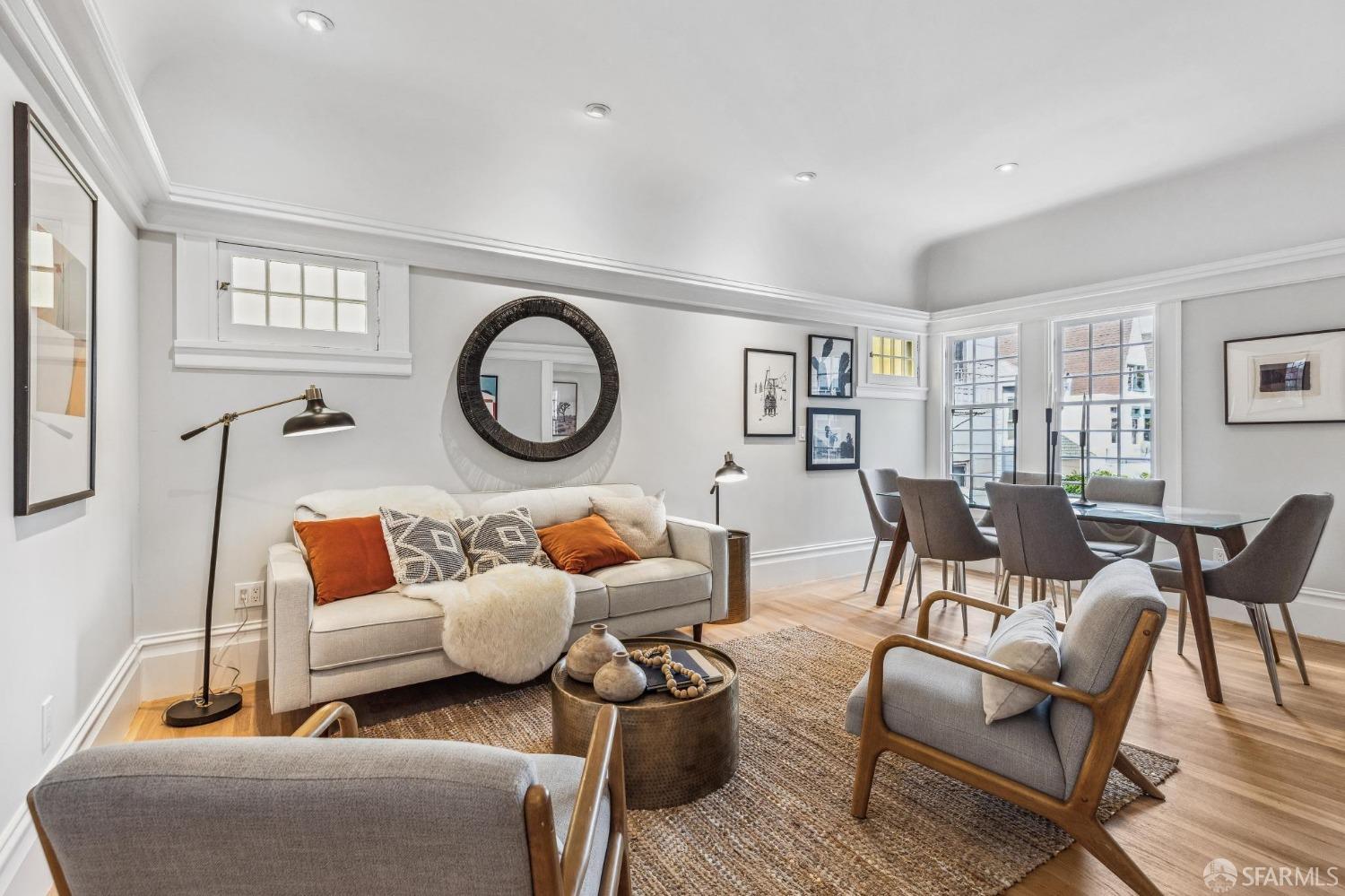136 Parnassus Street # 2