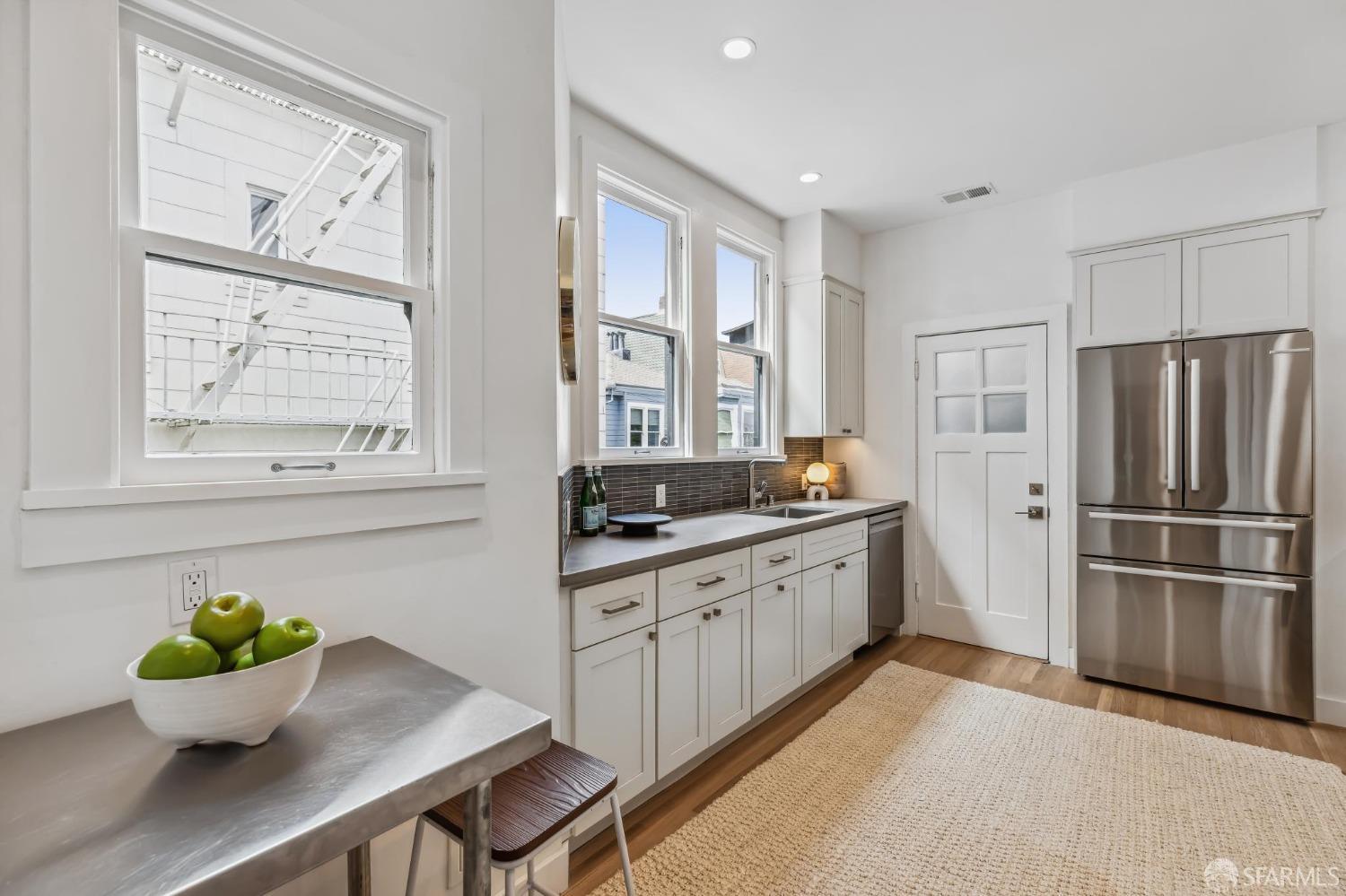 136 Parnassus Street # 2