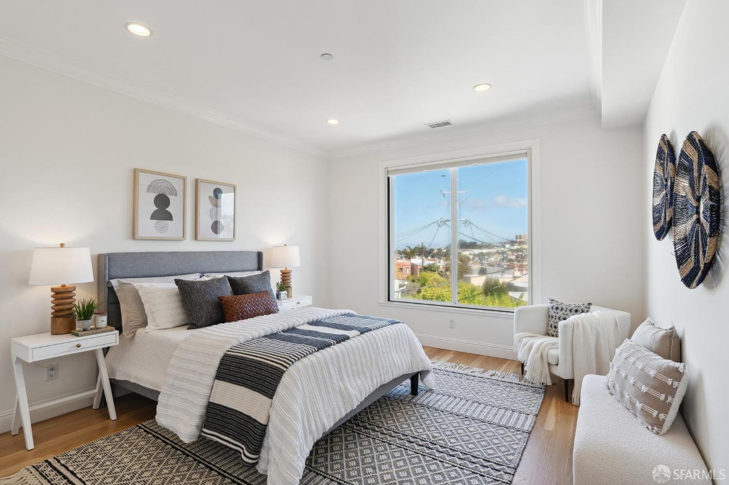 4005 Mission Street # 2