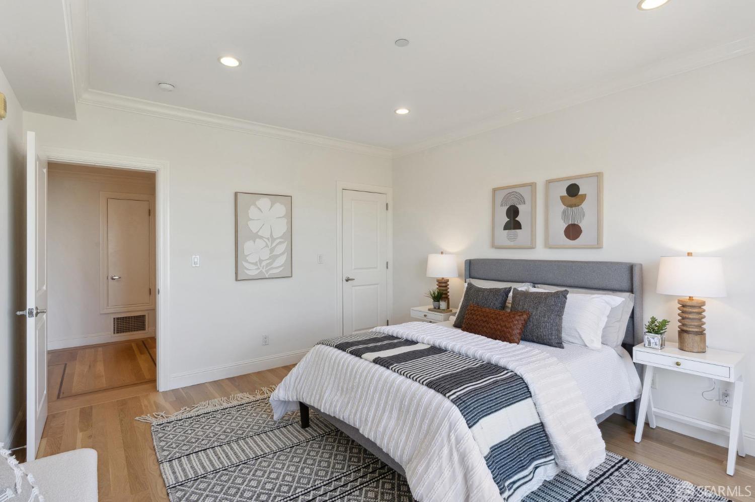 4005 Mission Street # 2