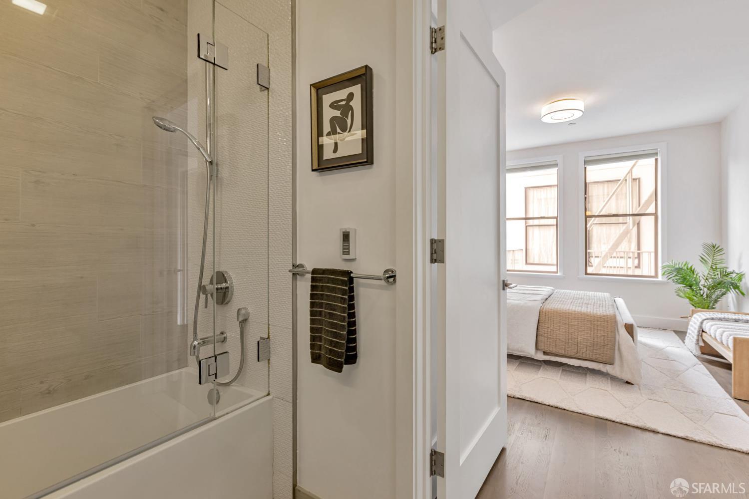 413 Valencia Street # 303