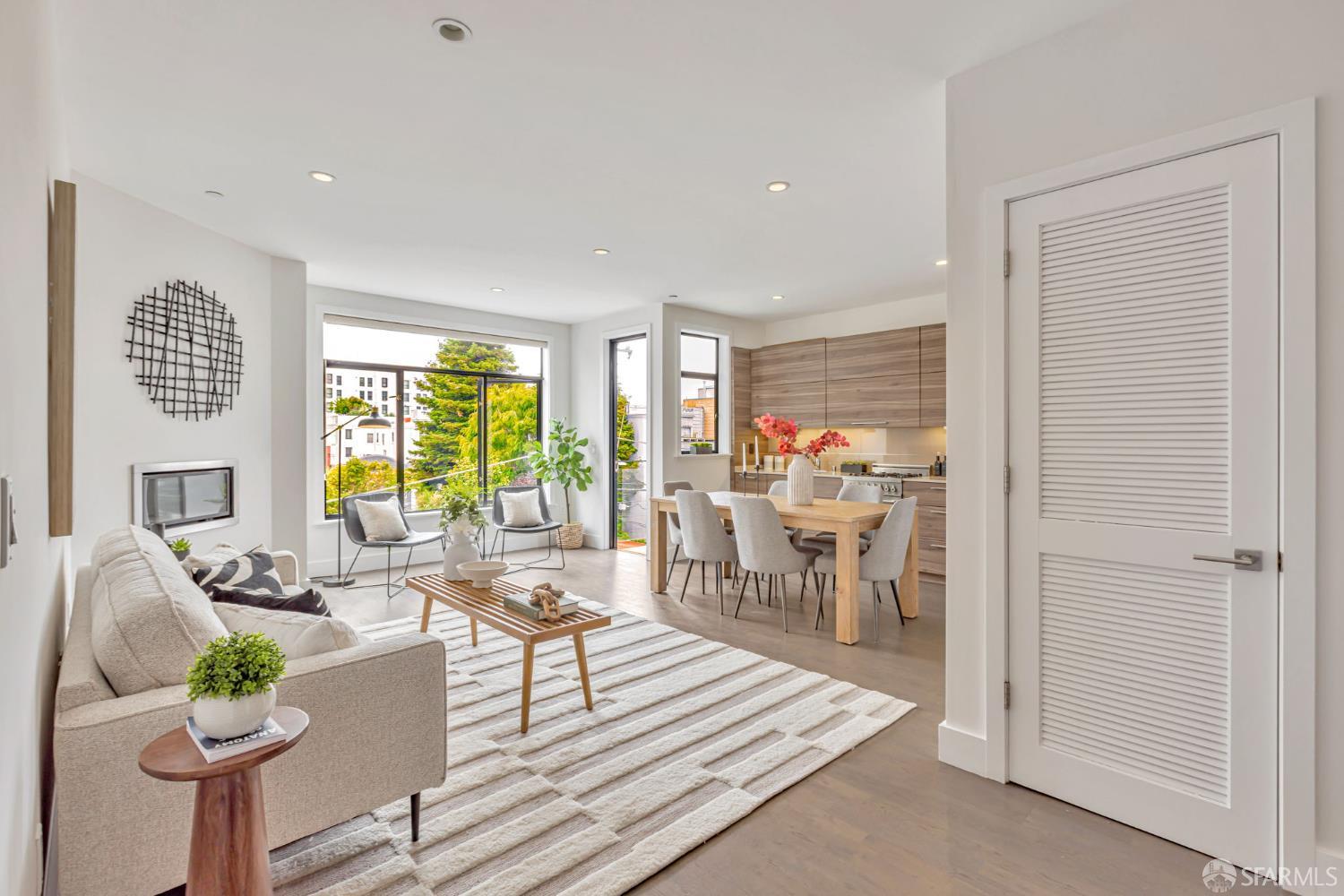413 Valencia Street # 303