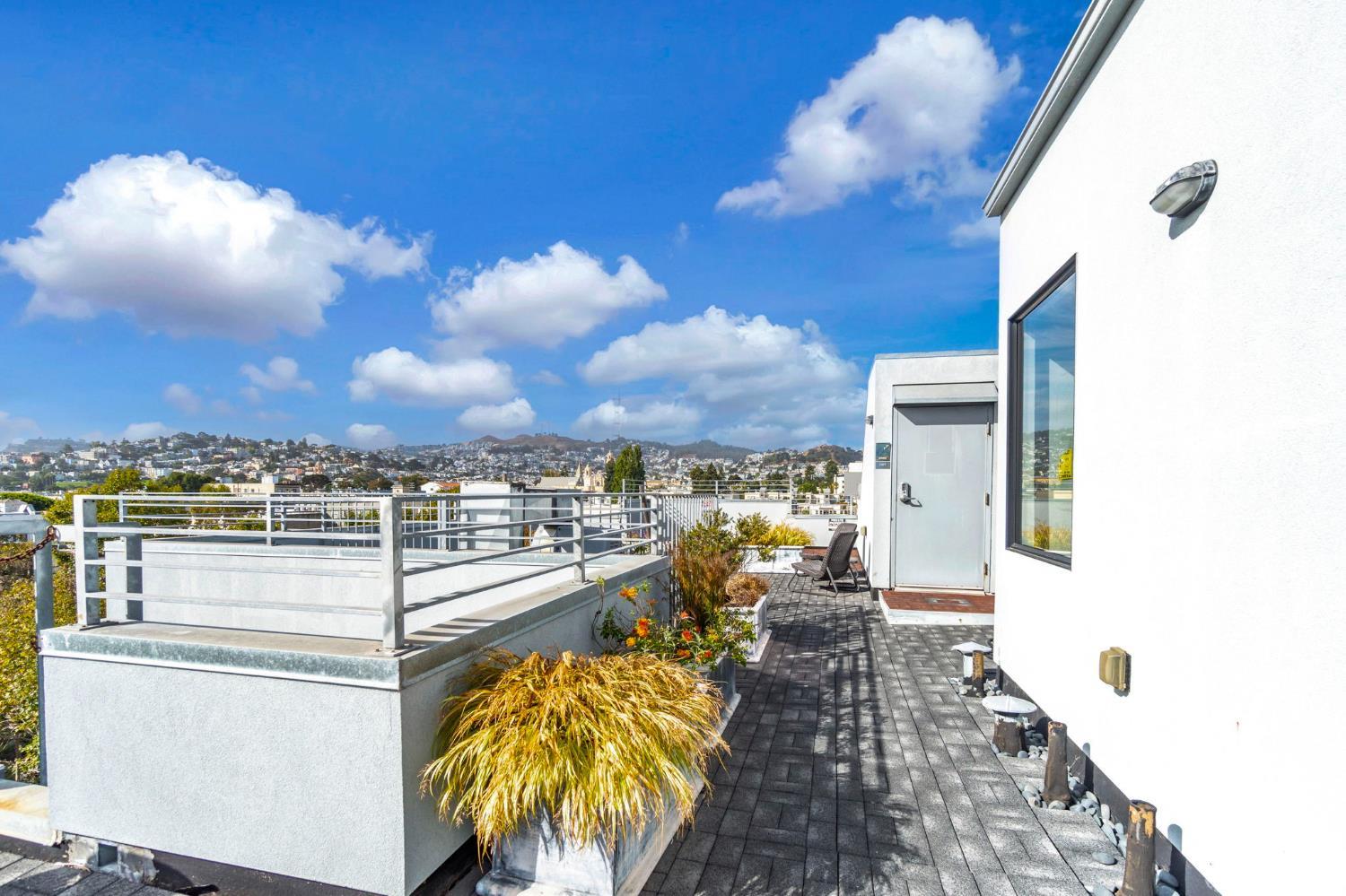 413 Valencia Street # 303