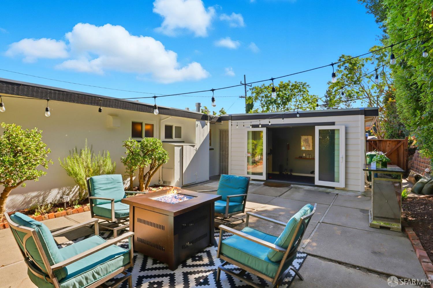 656 Pebble Drive, El Sobrante