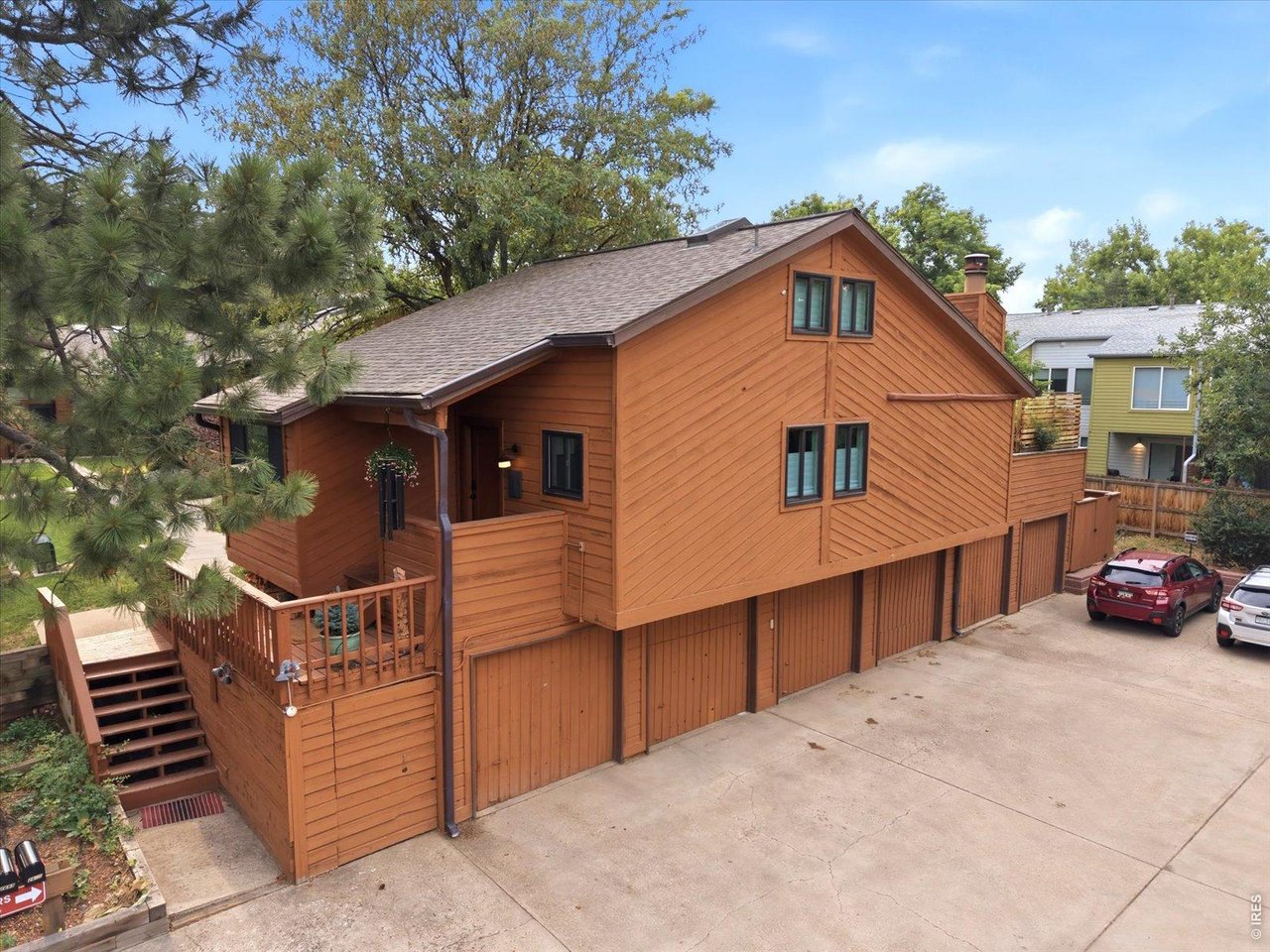 2695 Juniper Ave