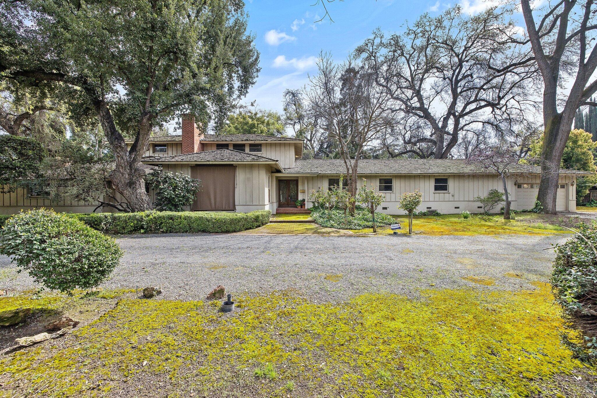 2503 W Green Acres Drive