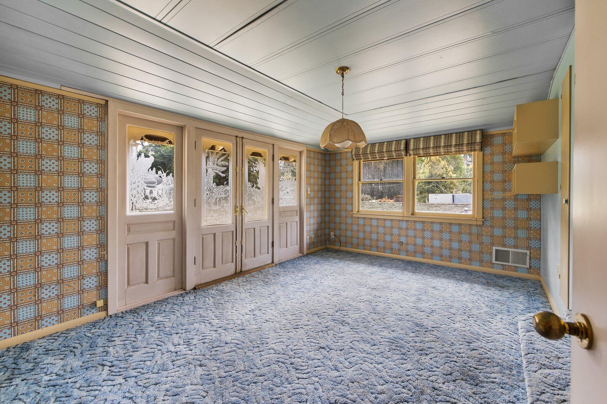 2503 W Green Acres Drive