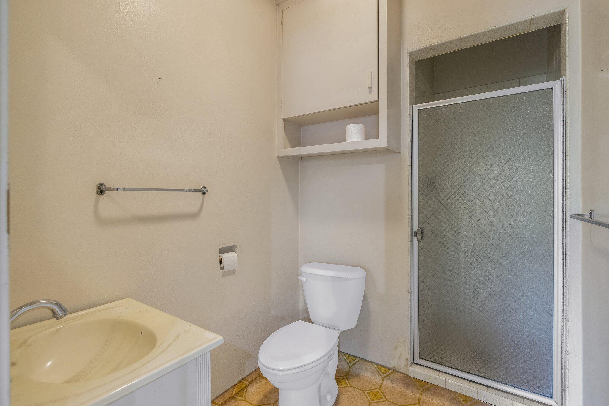 2503 W Green Acres Drive
