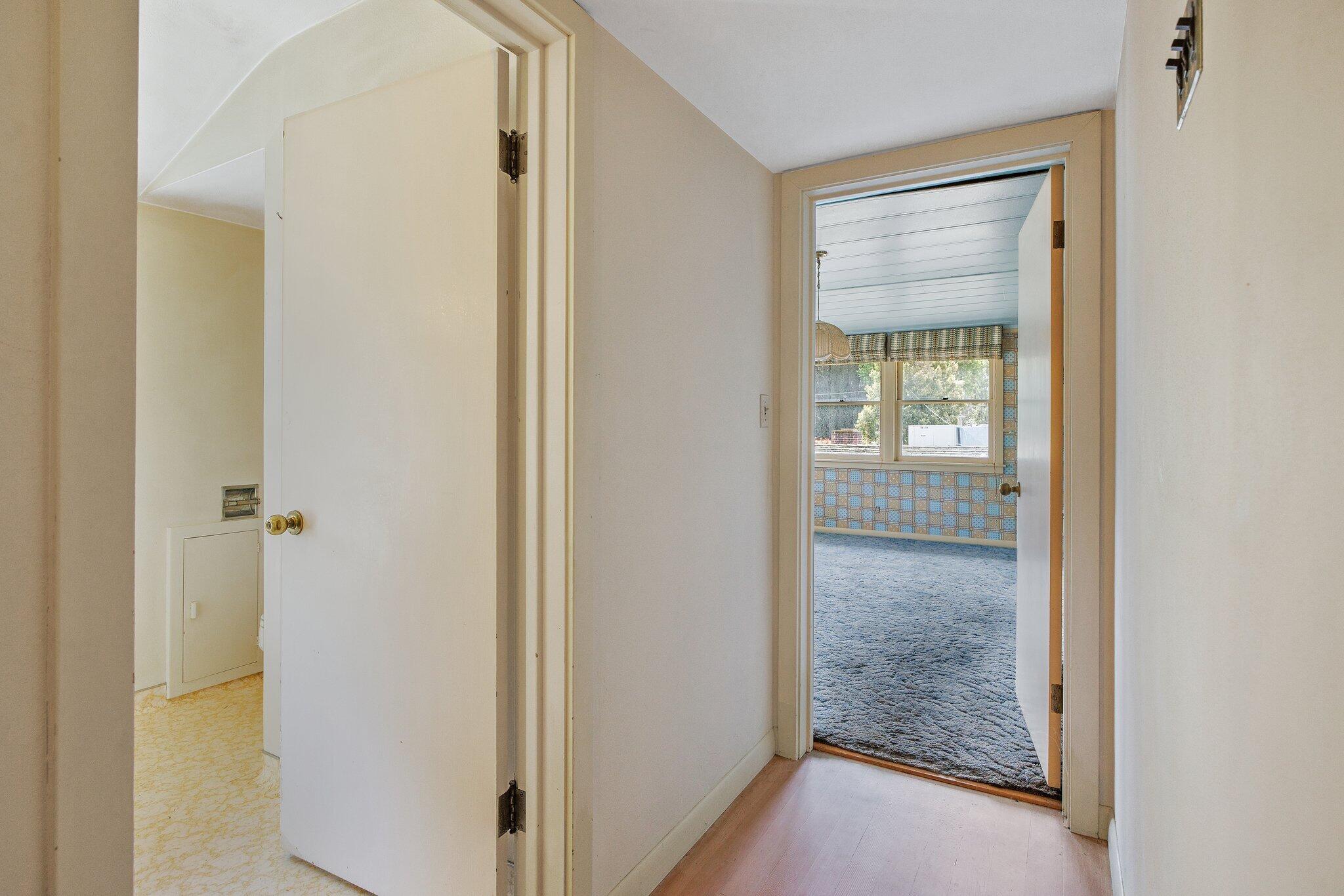2503 W Green Acres Drive