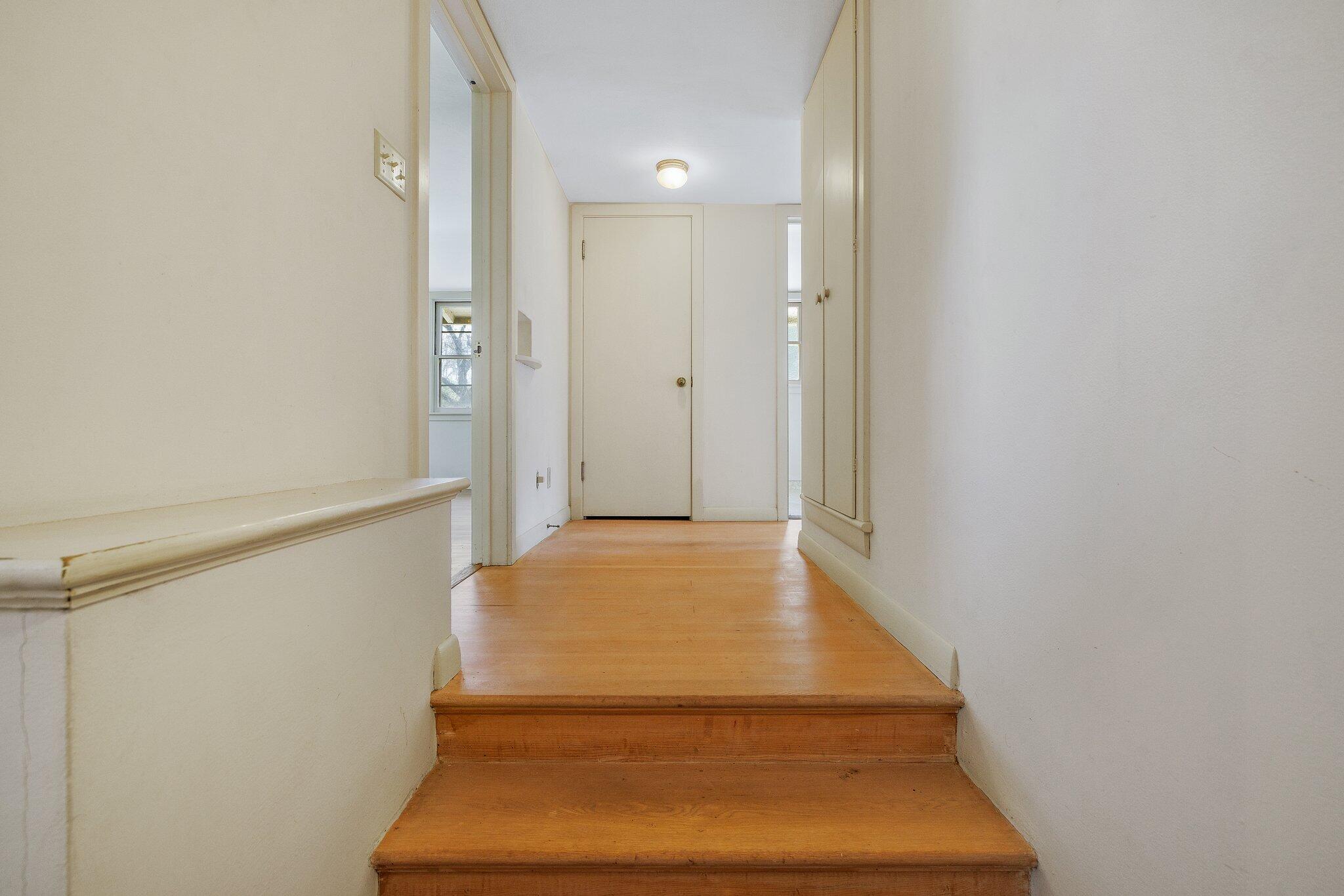 2503 W Green Acres Drive