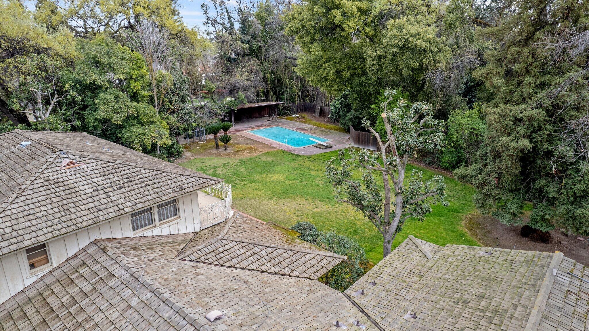 2503 W Green Acres Drive