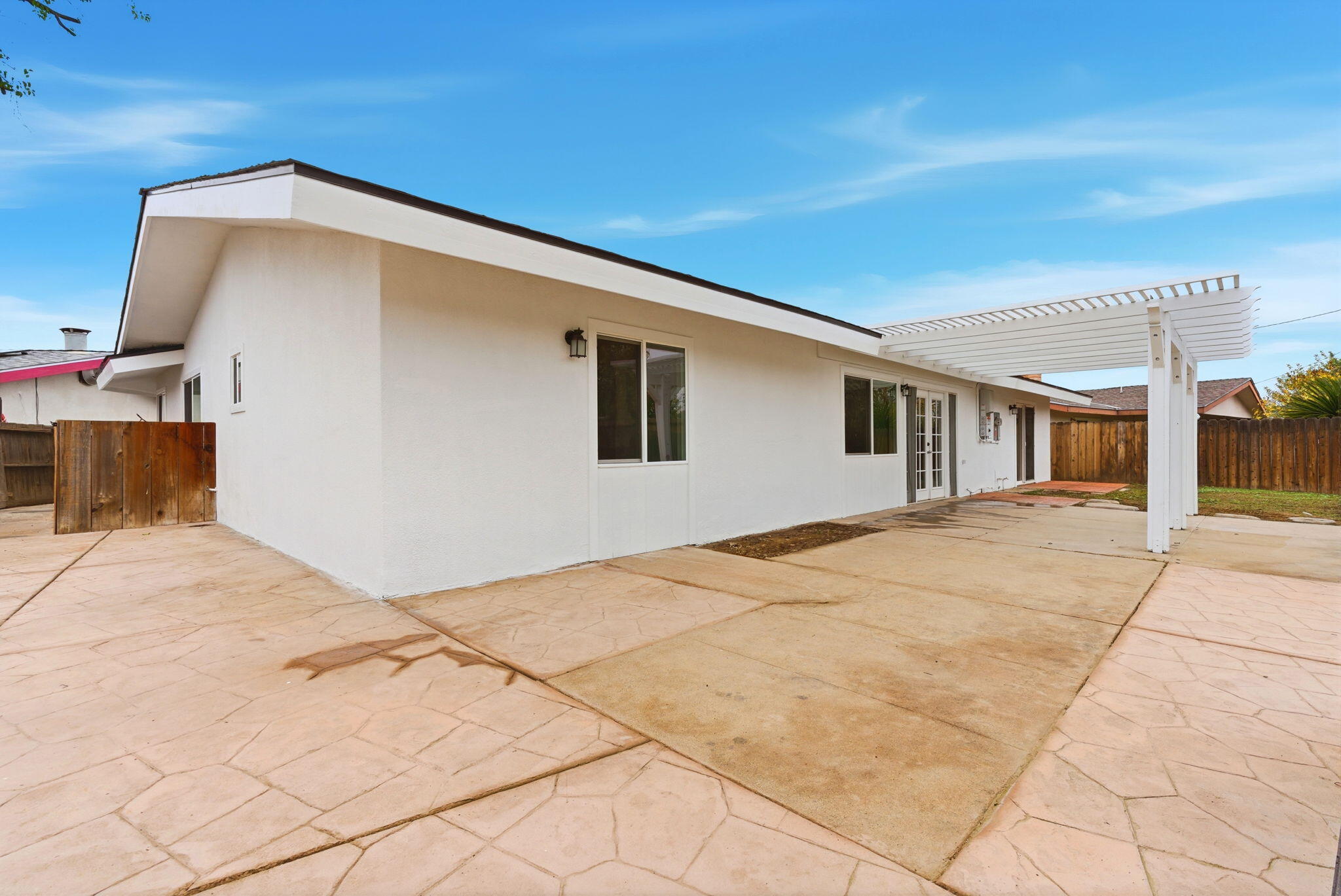 179 W Hazelwood Place