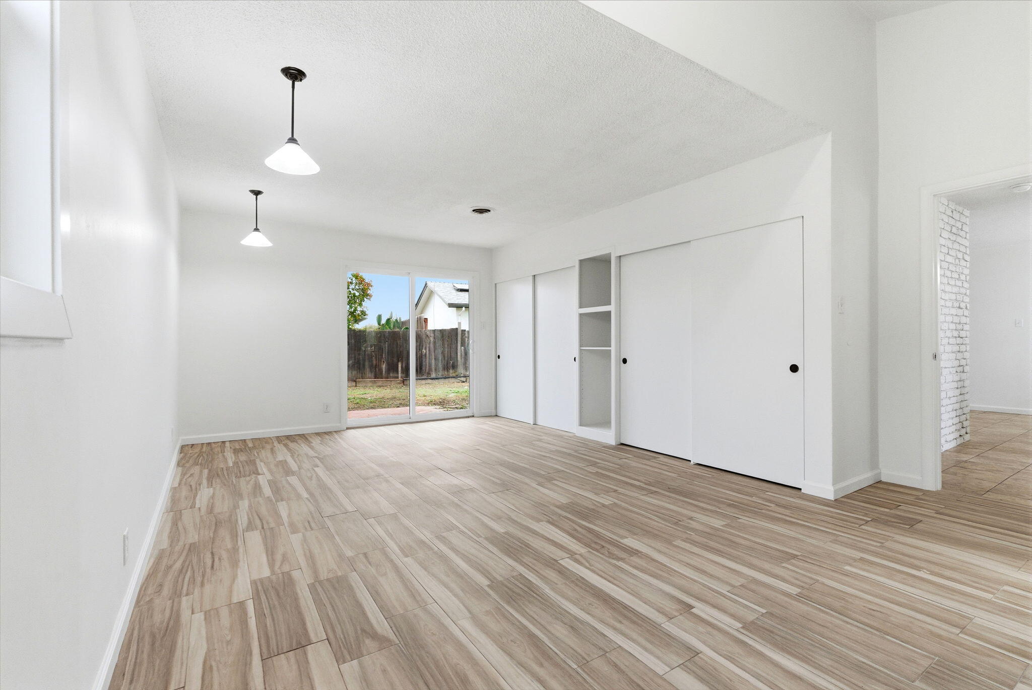 179 W Hazelwood Place