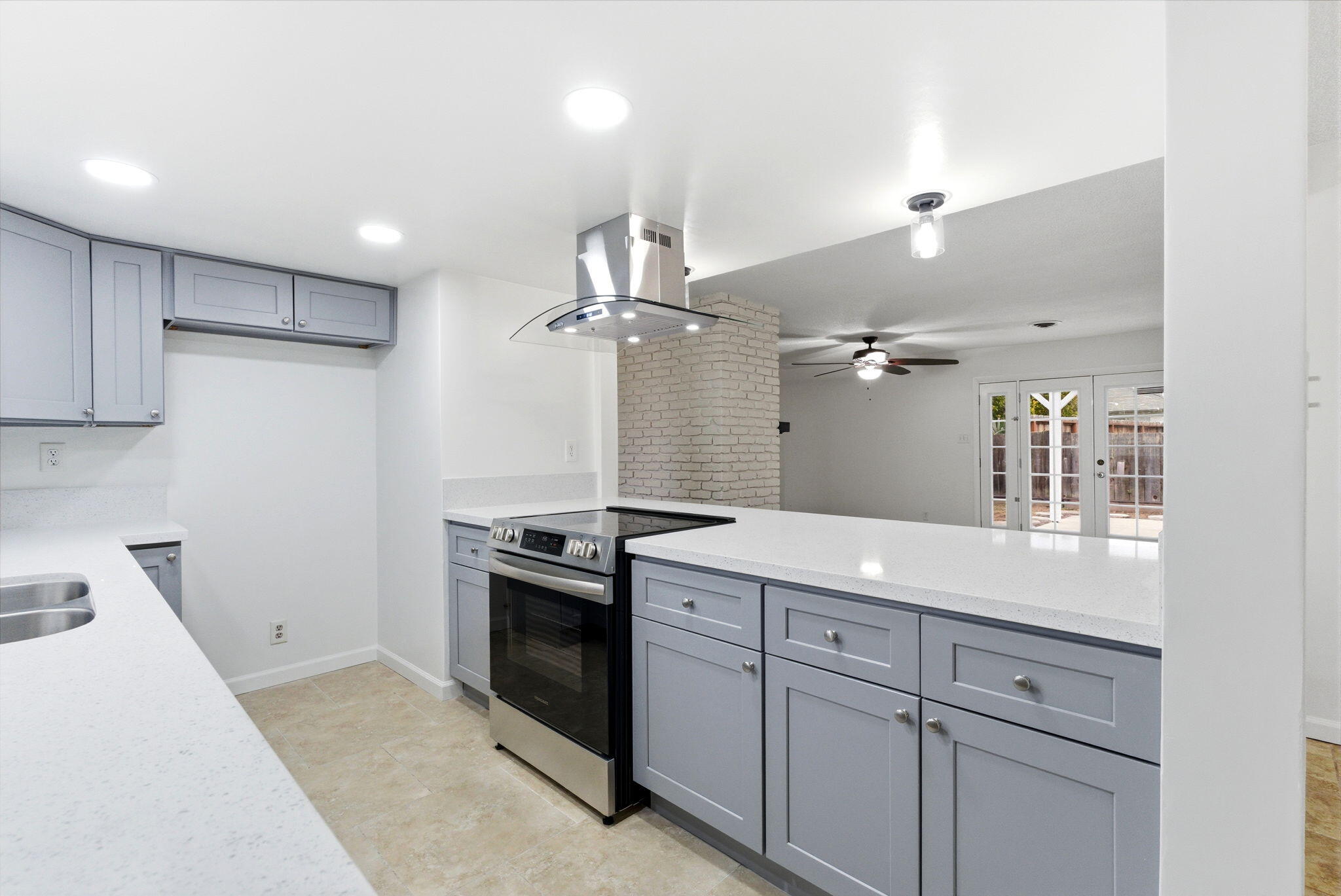 179 W Hazelwood Place