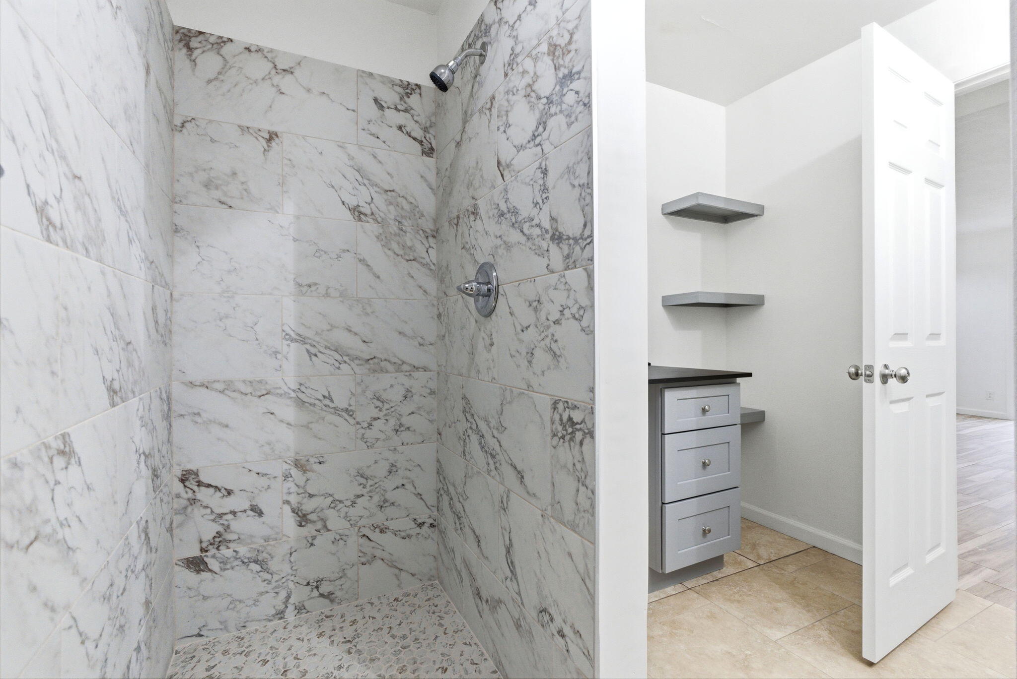 179 W Hazelwood Place