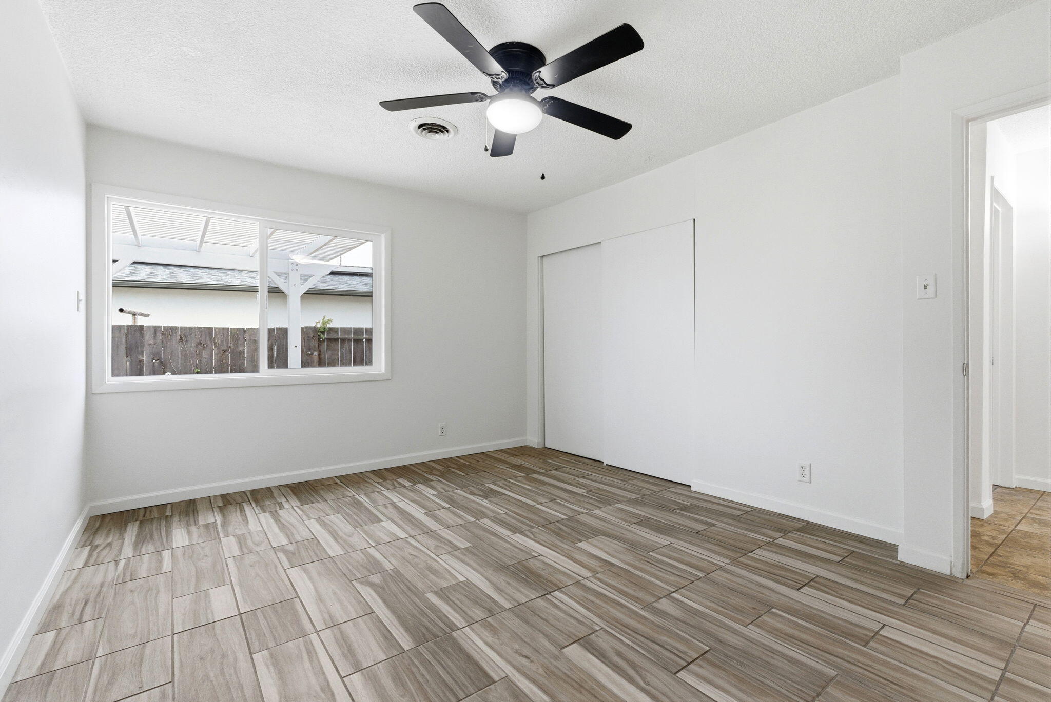 179 W Hazelwood Place