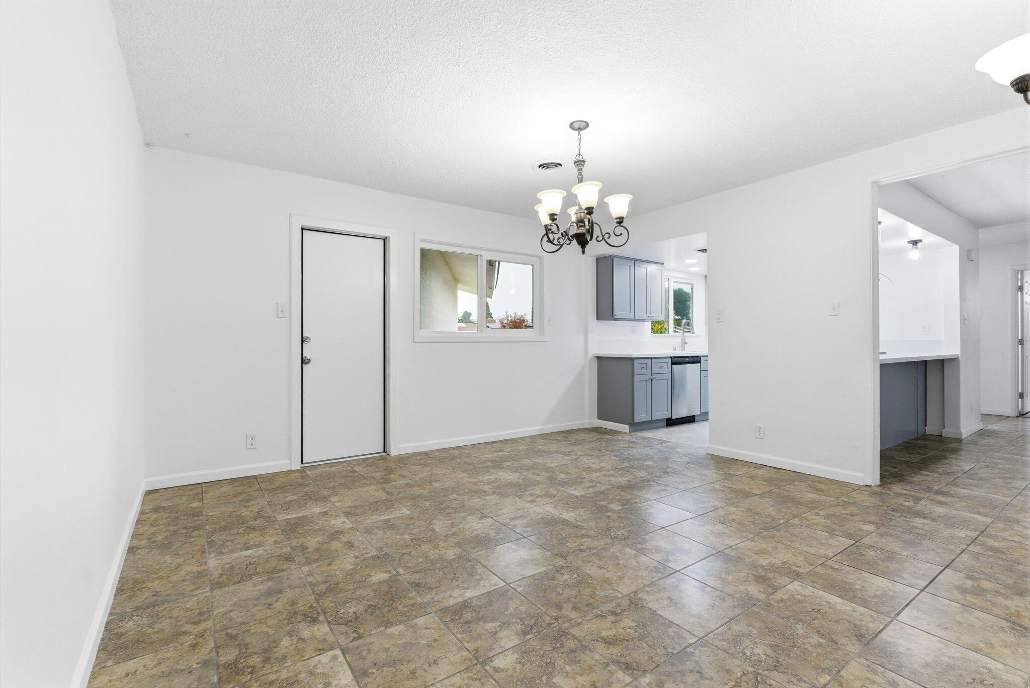 179 W Hazelwood Place