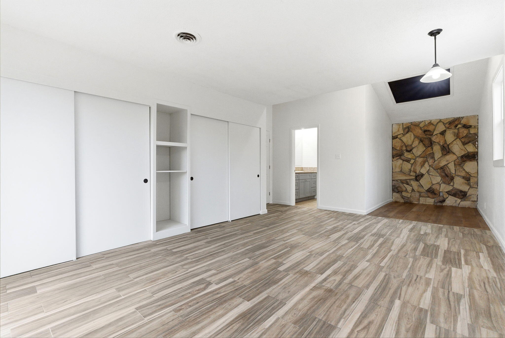 179 W Hazelwood Place