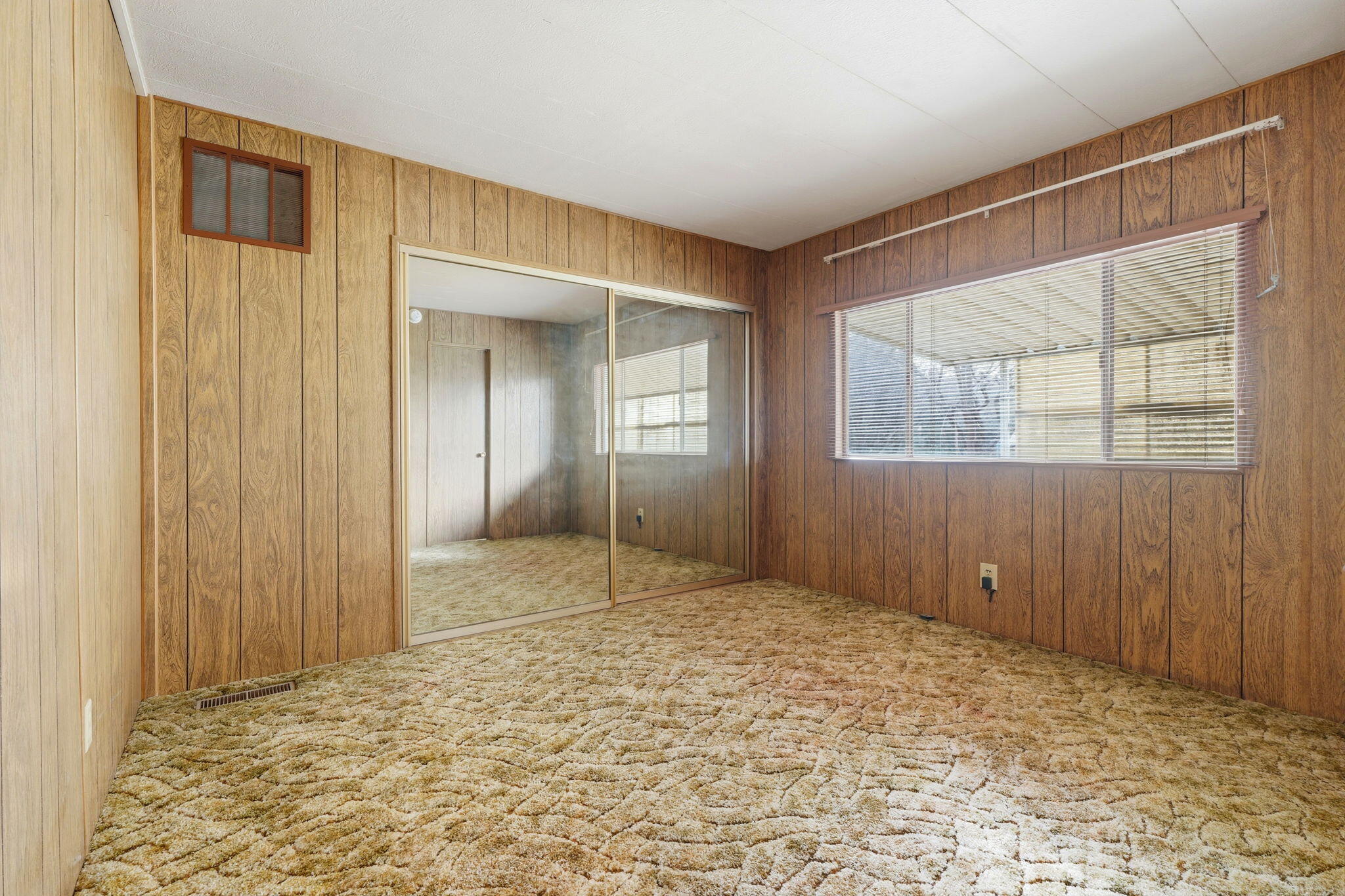 630 W Hermosa Street, Spc 6