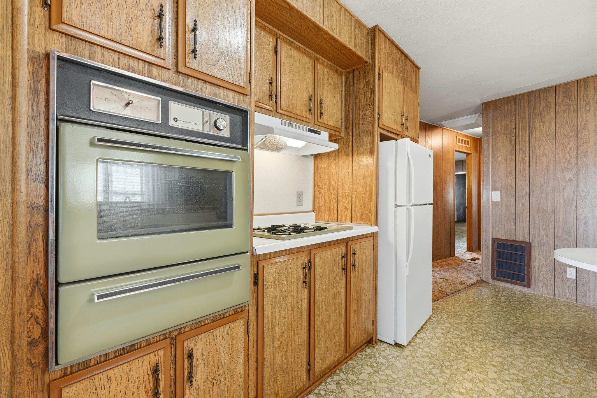 630 W Hermosa Street, Spc 6