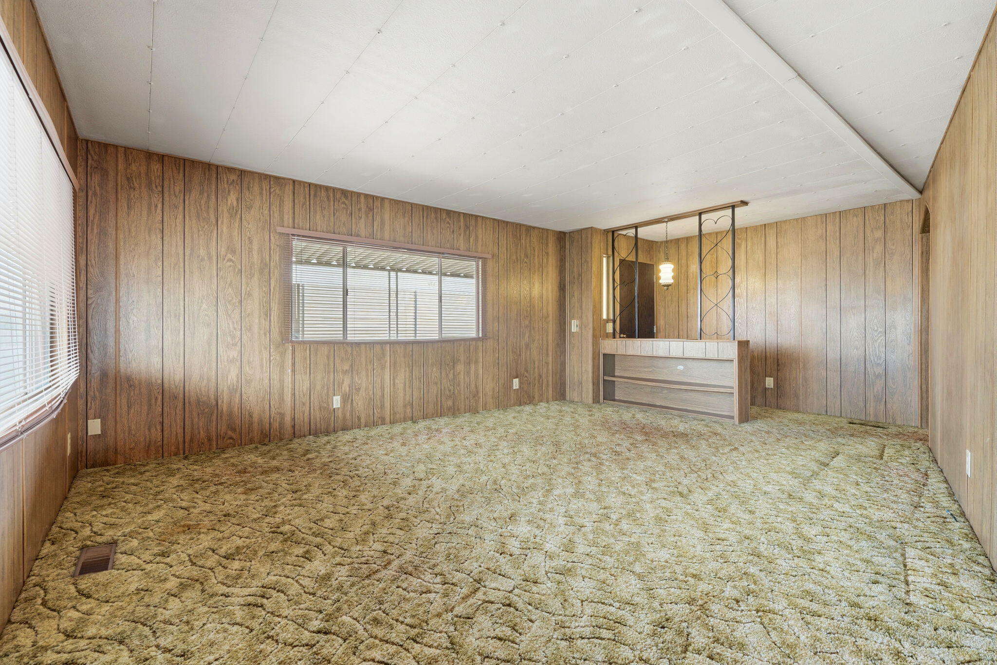 630 W Hermosa Street, Spc 6