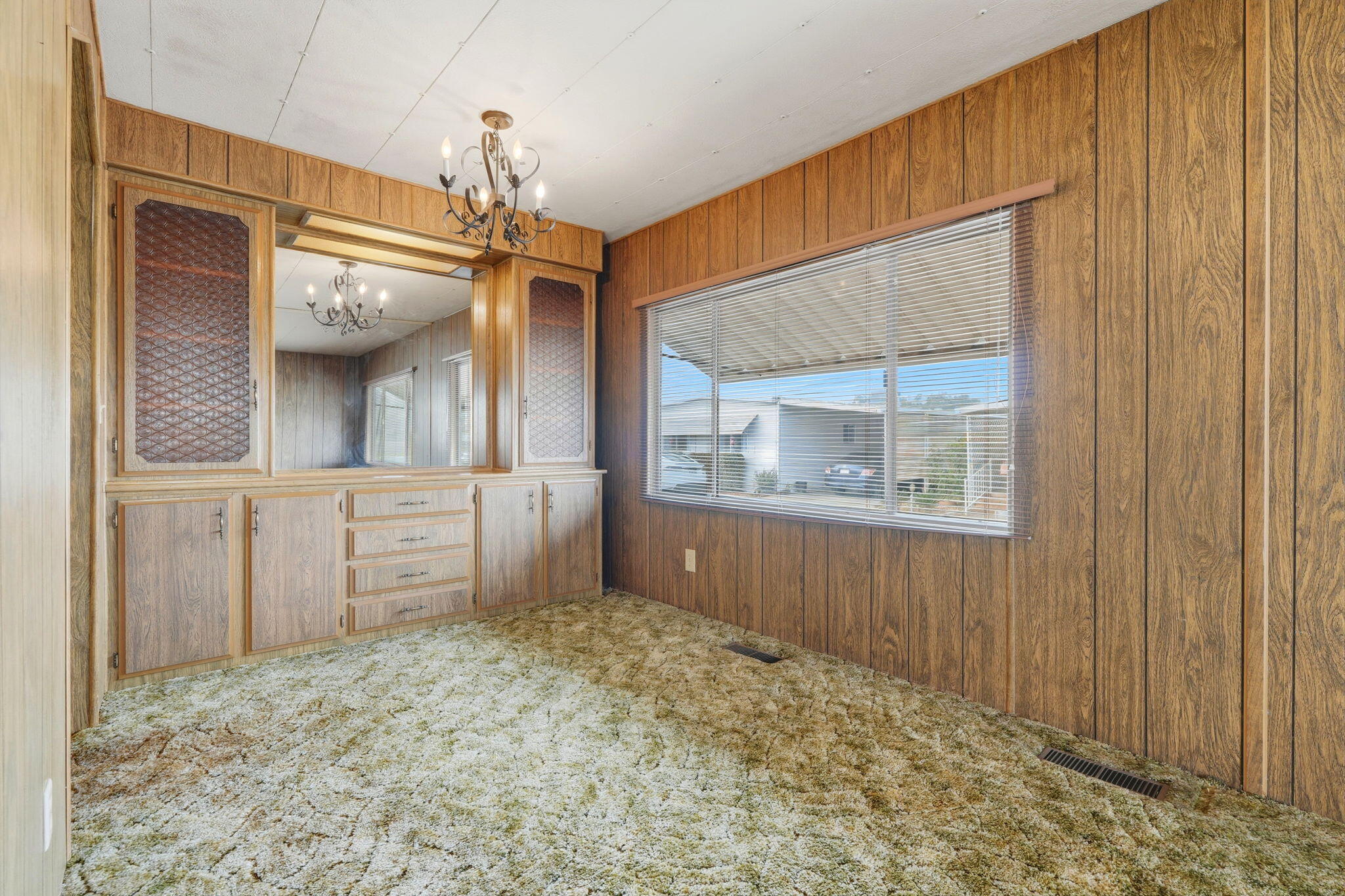 630 W Hermosa Street, Spc 6