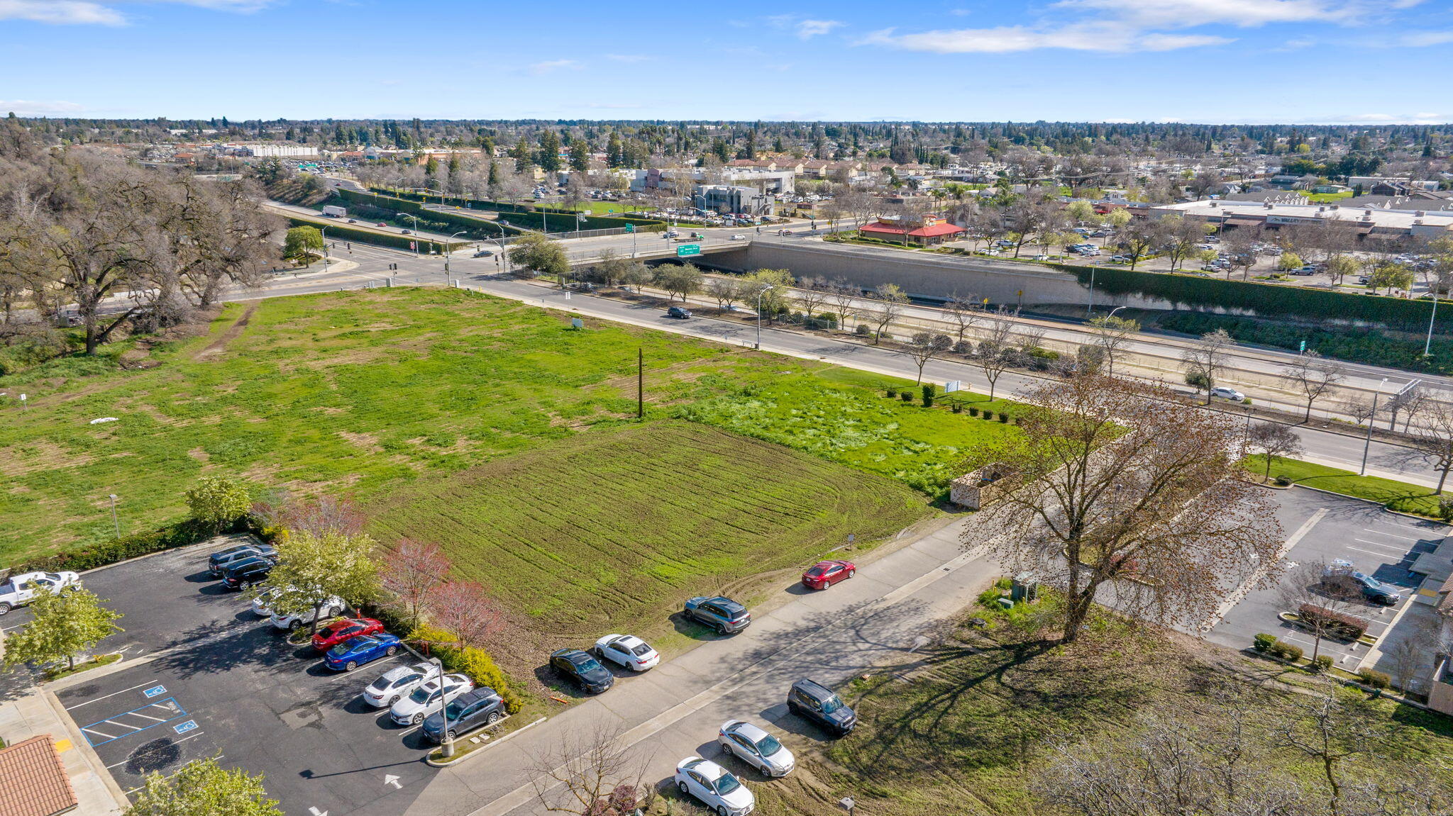 4232 W Mineral King Avenue