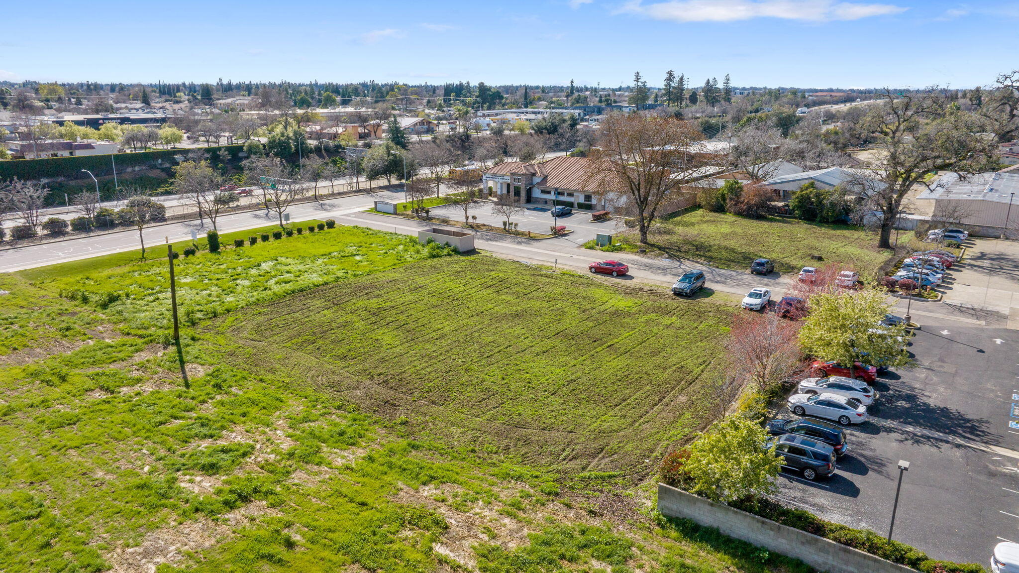 4232 W Mineral King Avenue