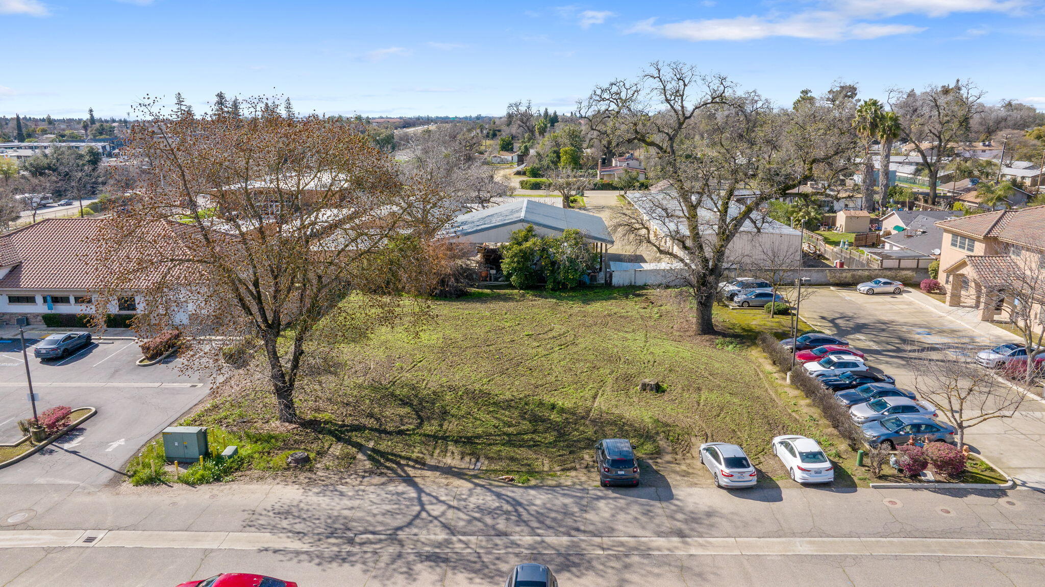 4242 W Mineral King Avenue