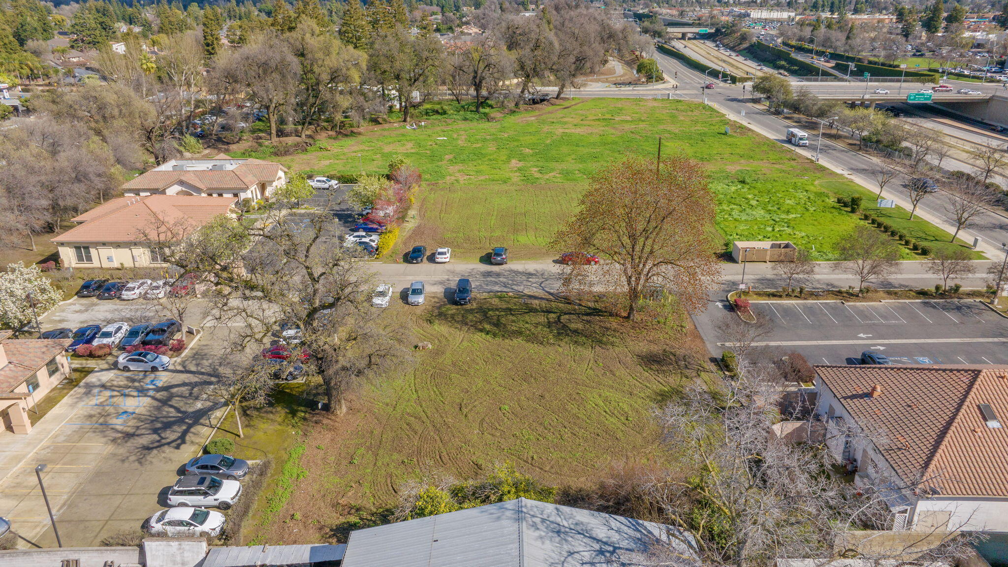 4242 W Mineral King Avenue