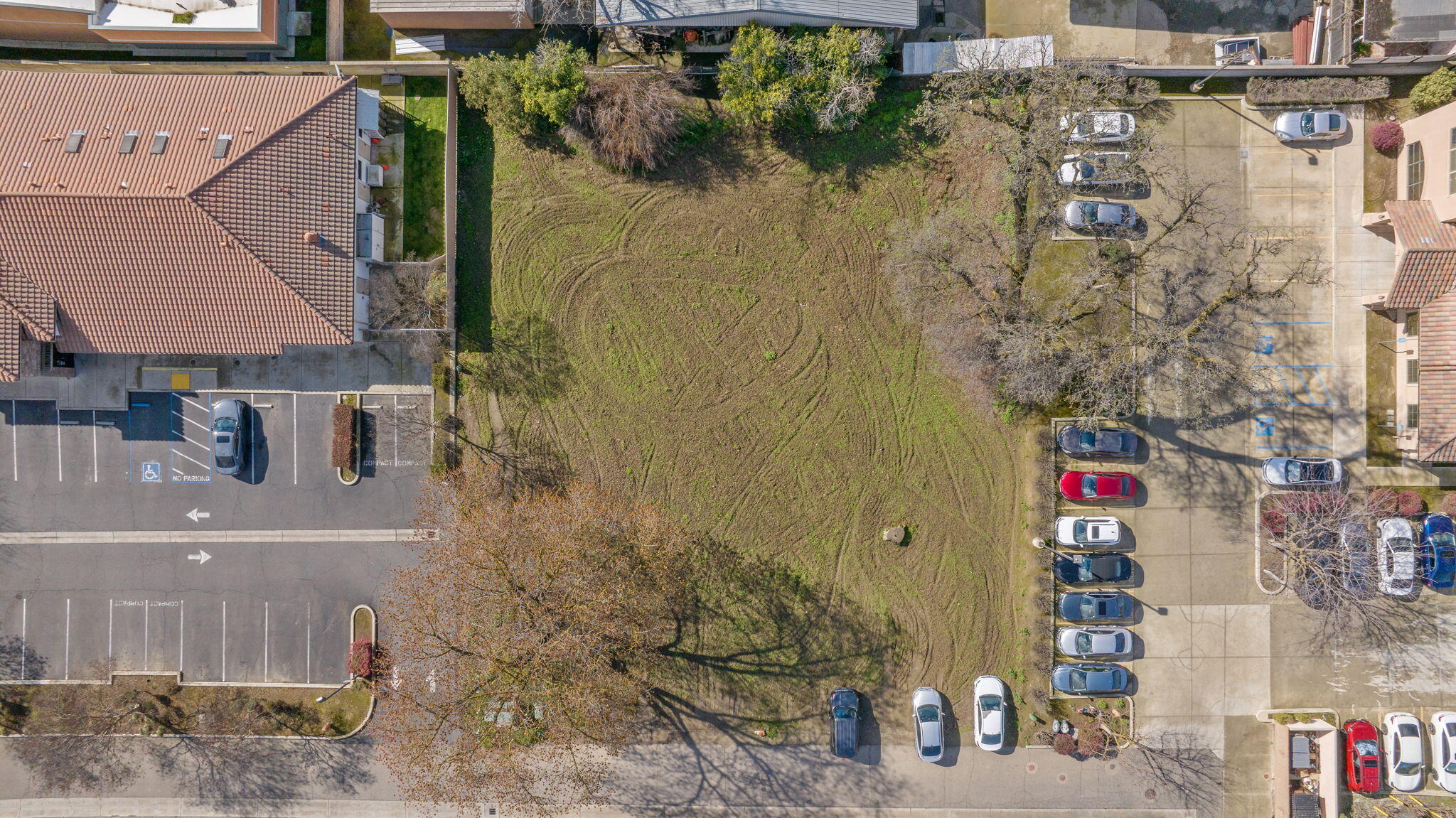 4242 W Mineral King Avenue