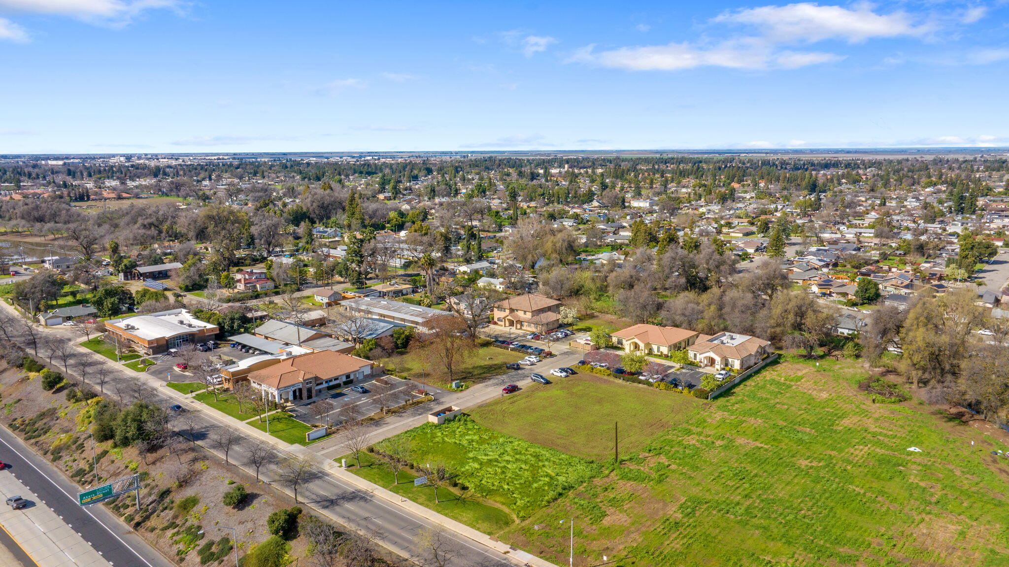 4242 W Mineral King Avenue