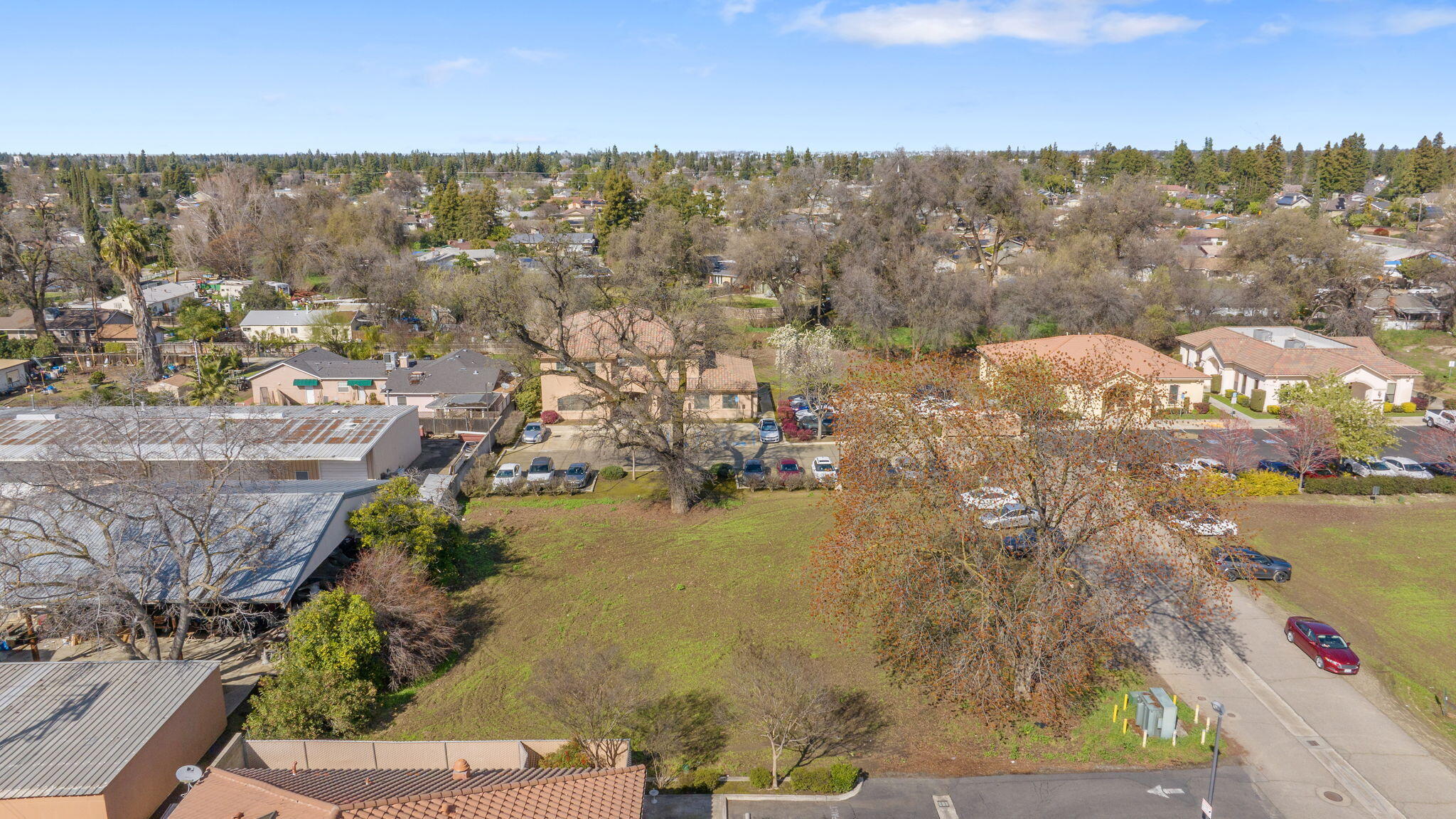 4242 W Mineral King Avenue