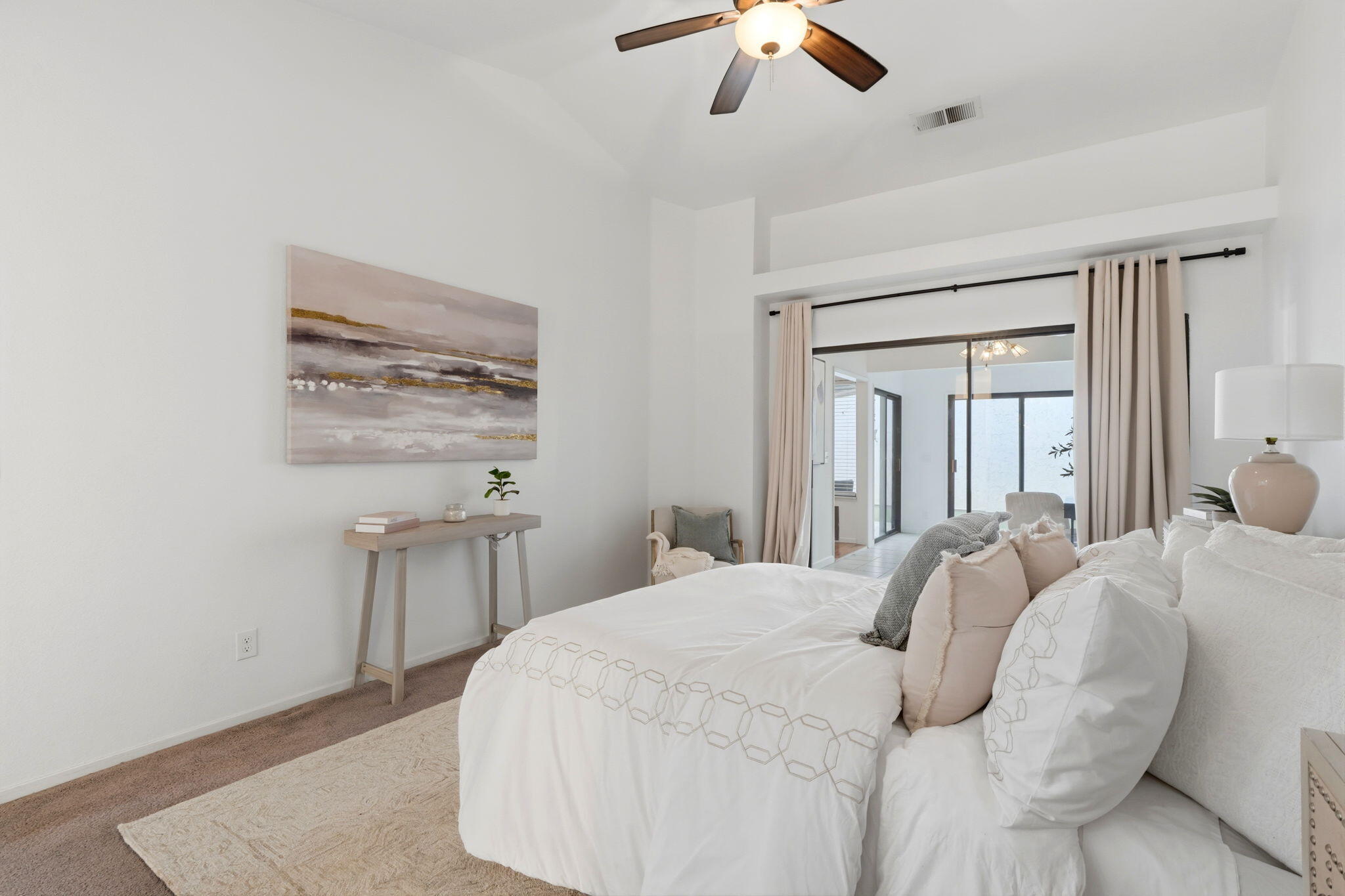 1912 S Pinnacle Street