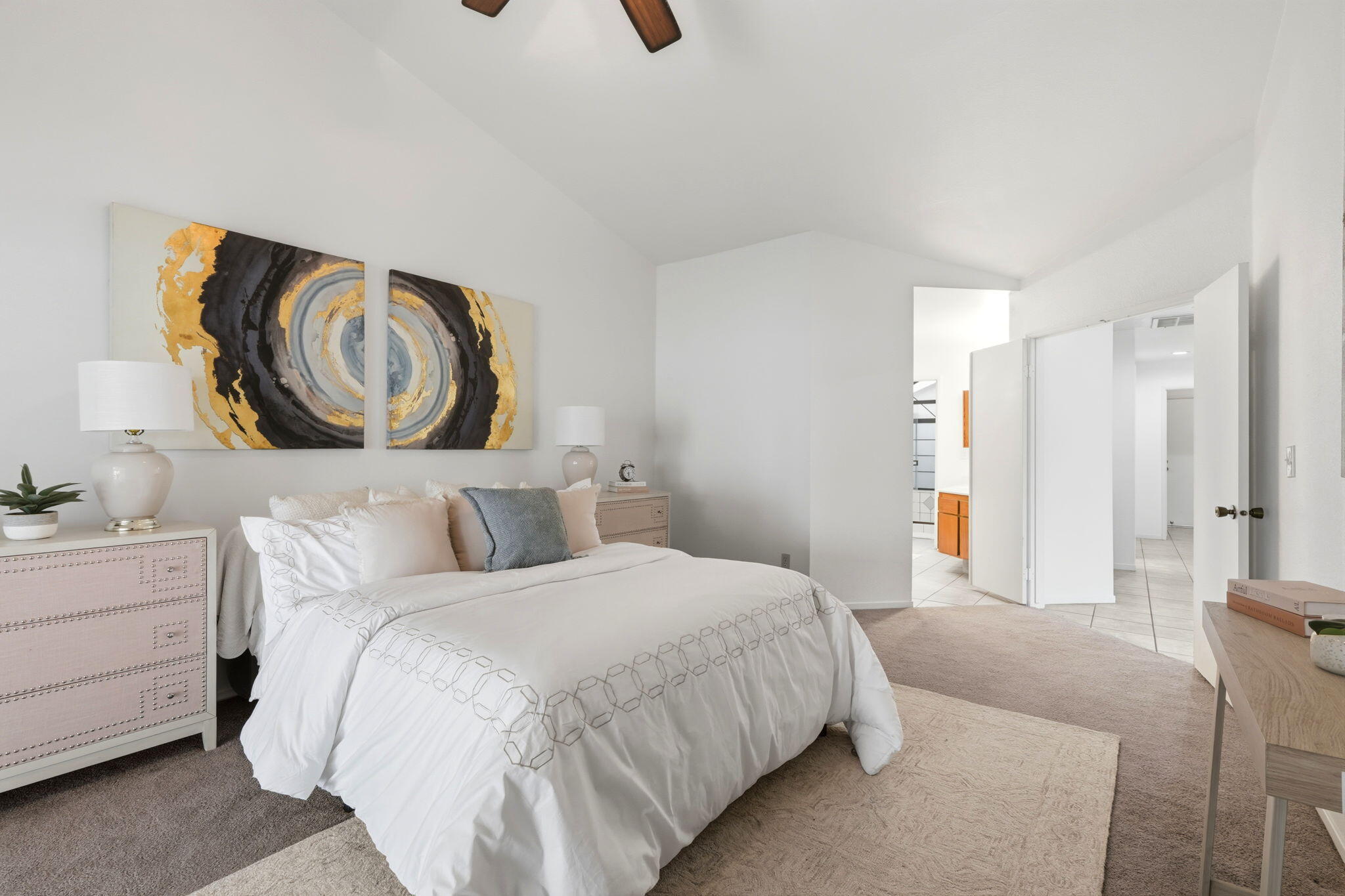 1912 S Pinnacle Street