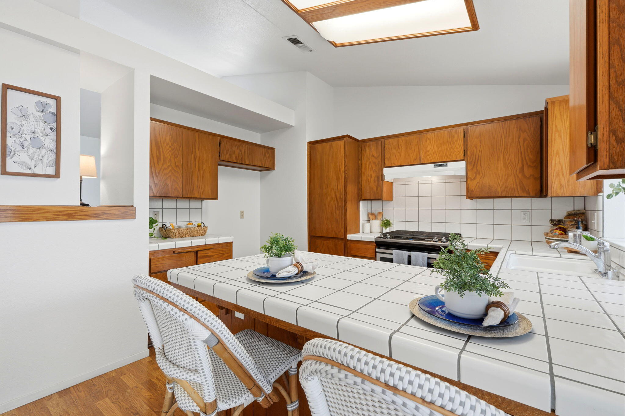 1912 S Pinnacle Street